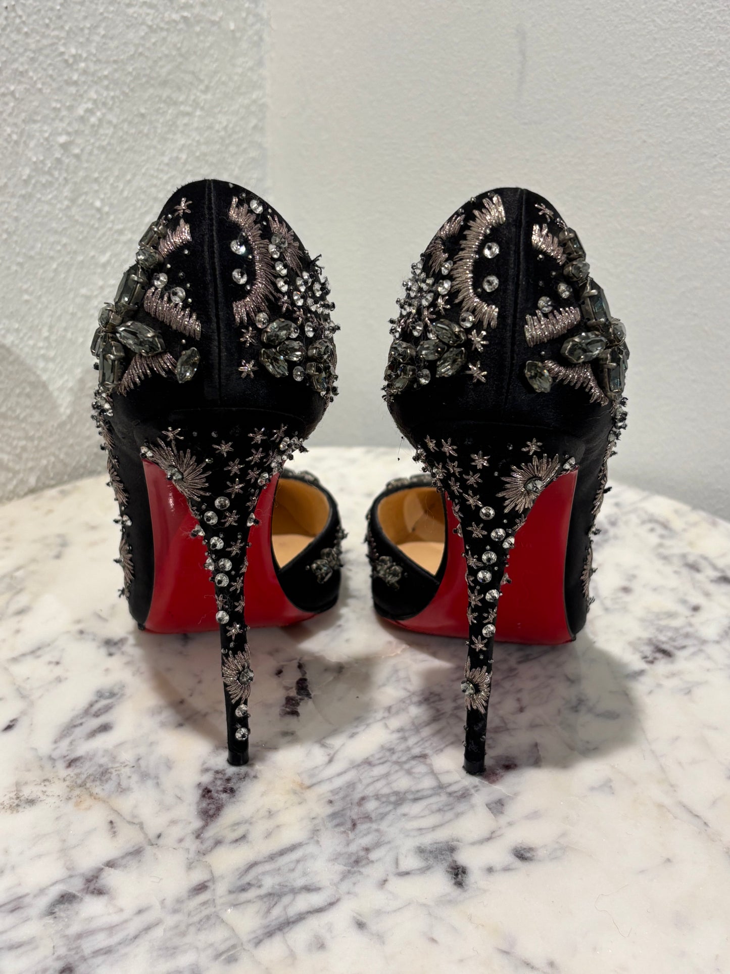 Christian Louboutin - Black satin - Brode/Strass - 38 - Medinas Wardrobe