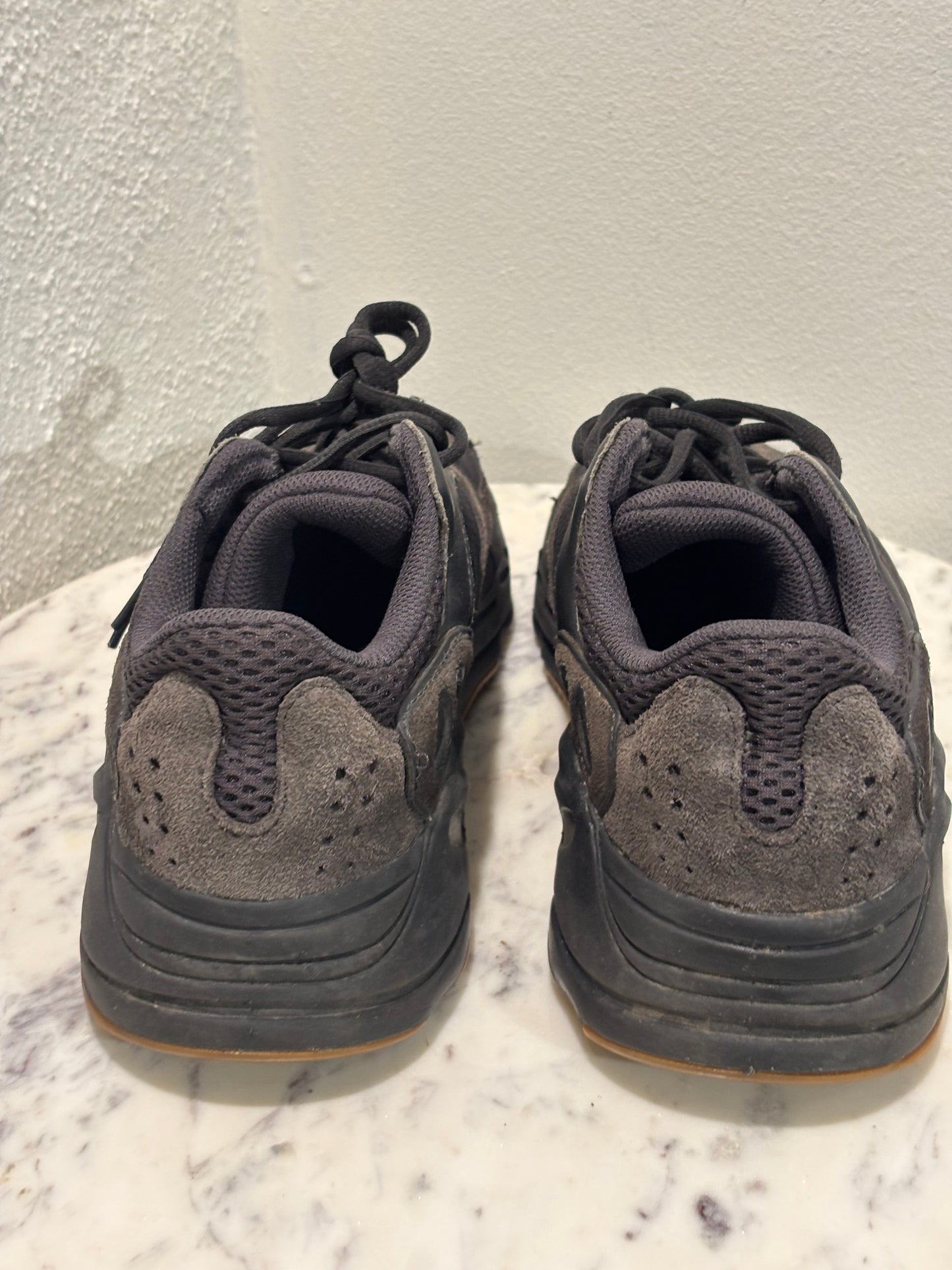 Adidas Yeezy - Adidas Yeezy Boost 700 V1 "Utility Black" - EU40 - Medinas Wardrobe