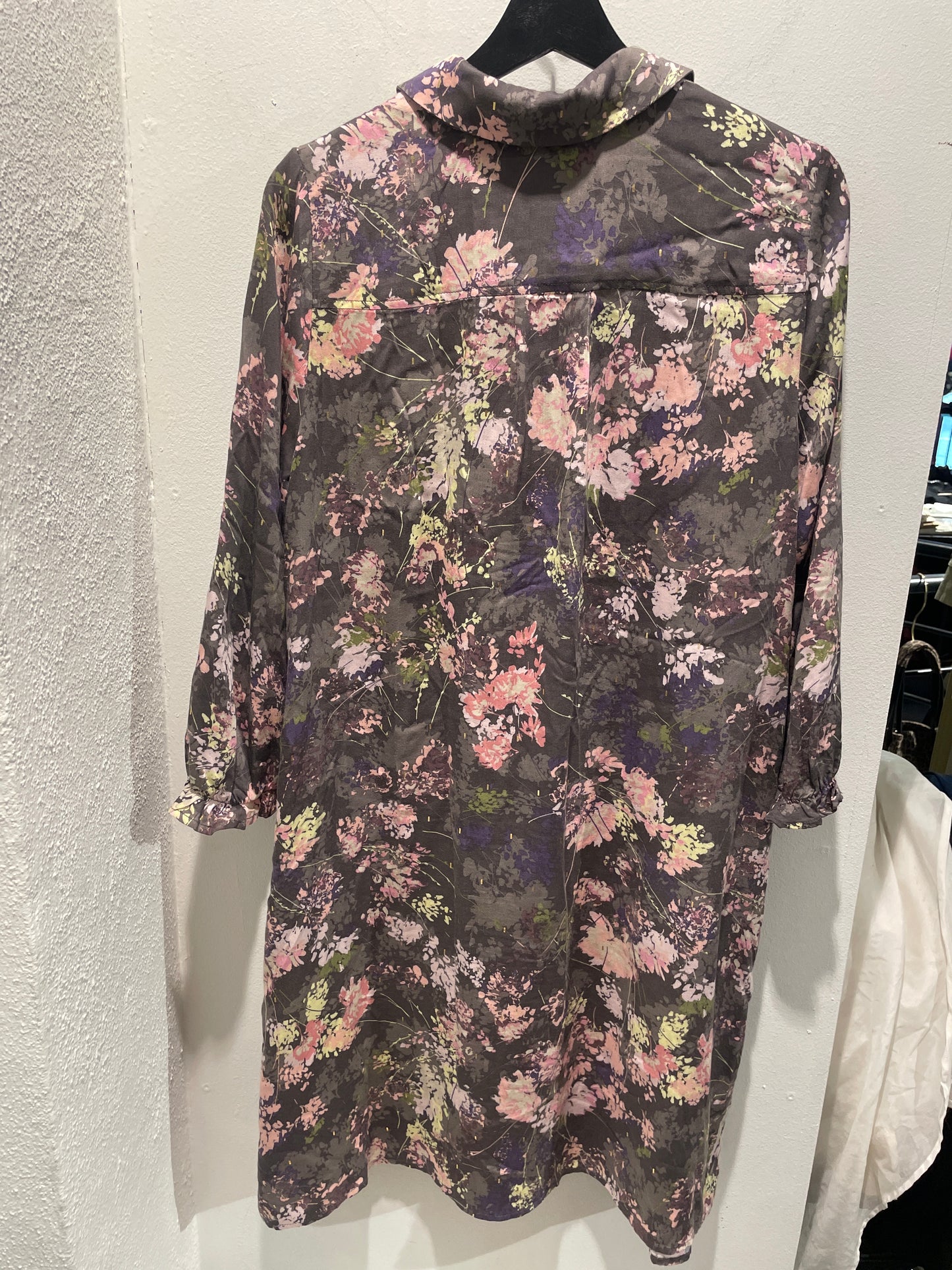 Culture dress - M