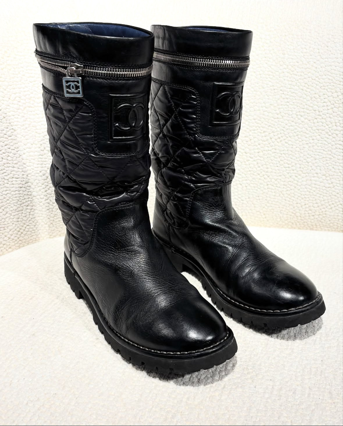 Chanel Biker Boots – Black Quilted Nylon & Leather – EU 39,5