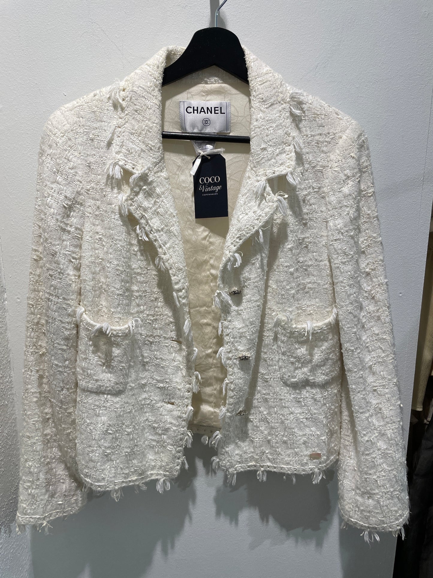 Chanel Jacket – Classic Tweed in White - EU 36