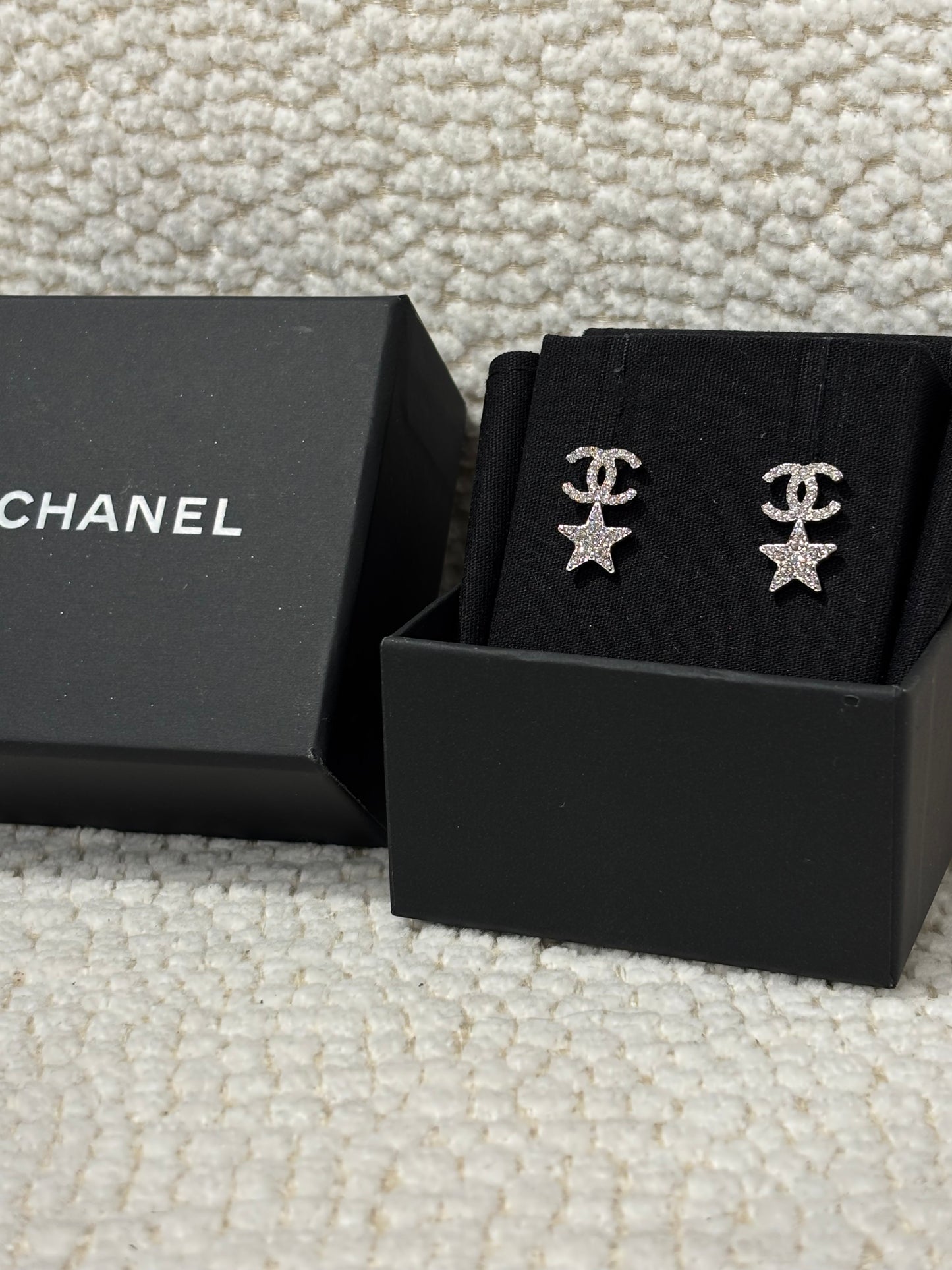 Chanel Earrings – Crystal CC Star in Silver