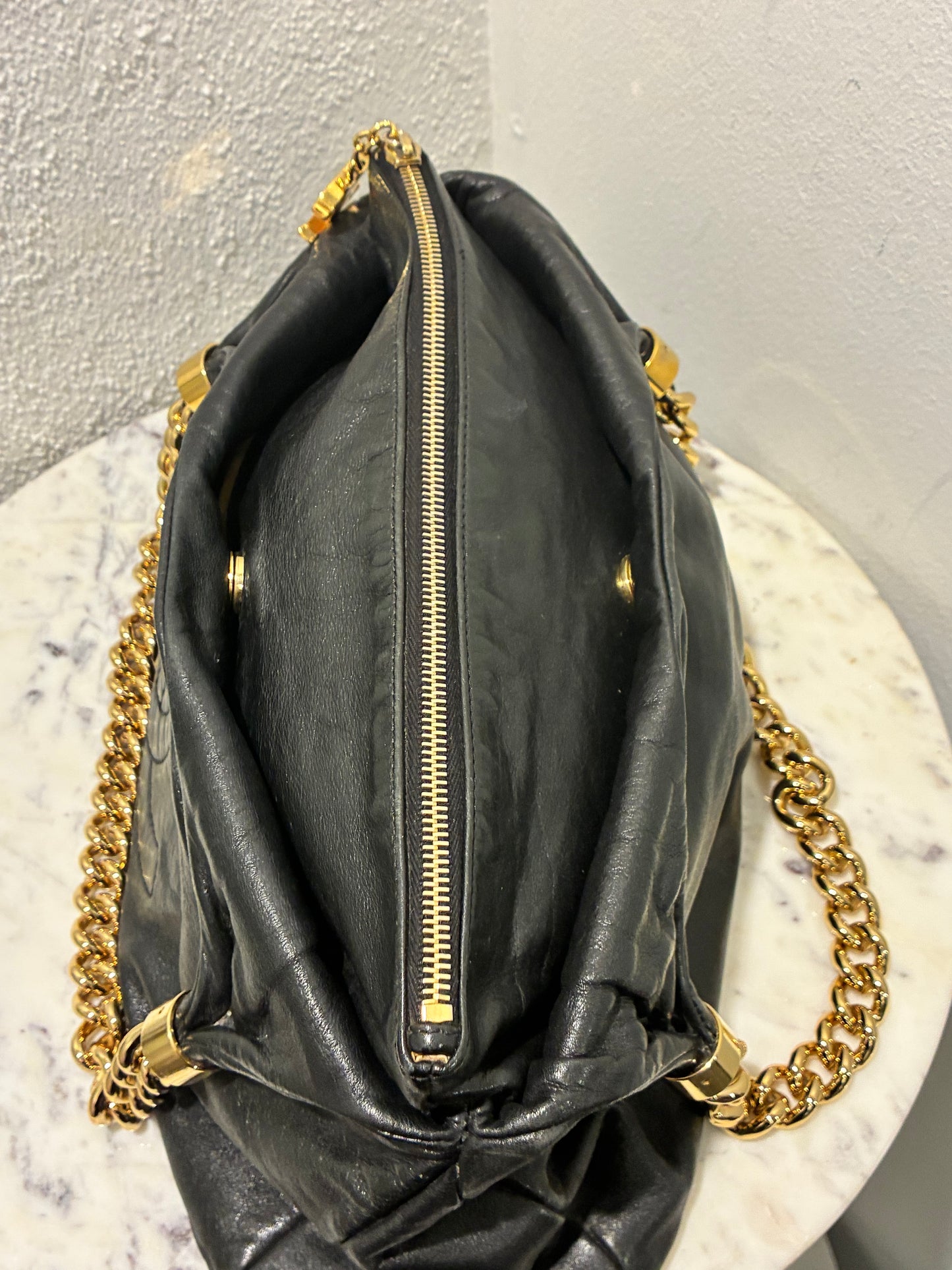Chanel CC Chain Shoulder Bag – Black Lambskin & Gold Hardware