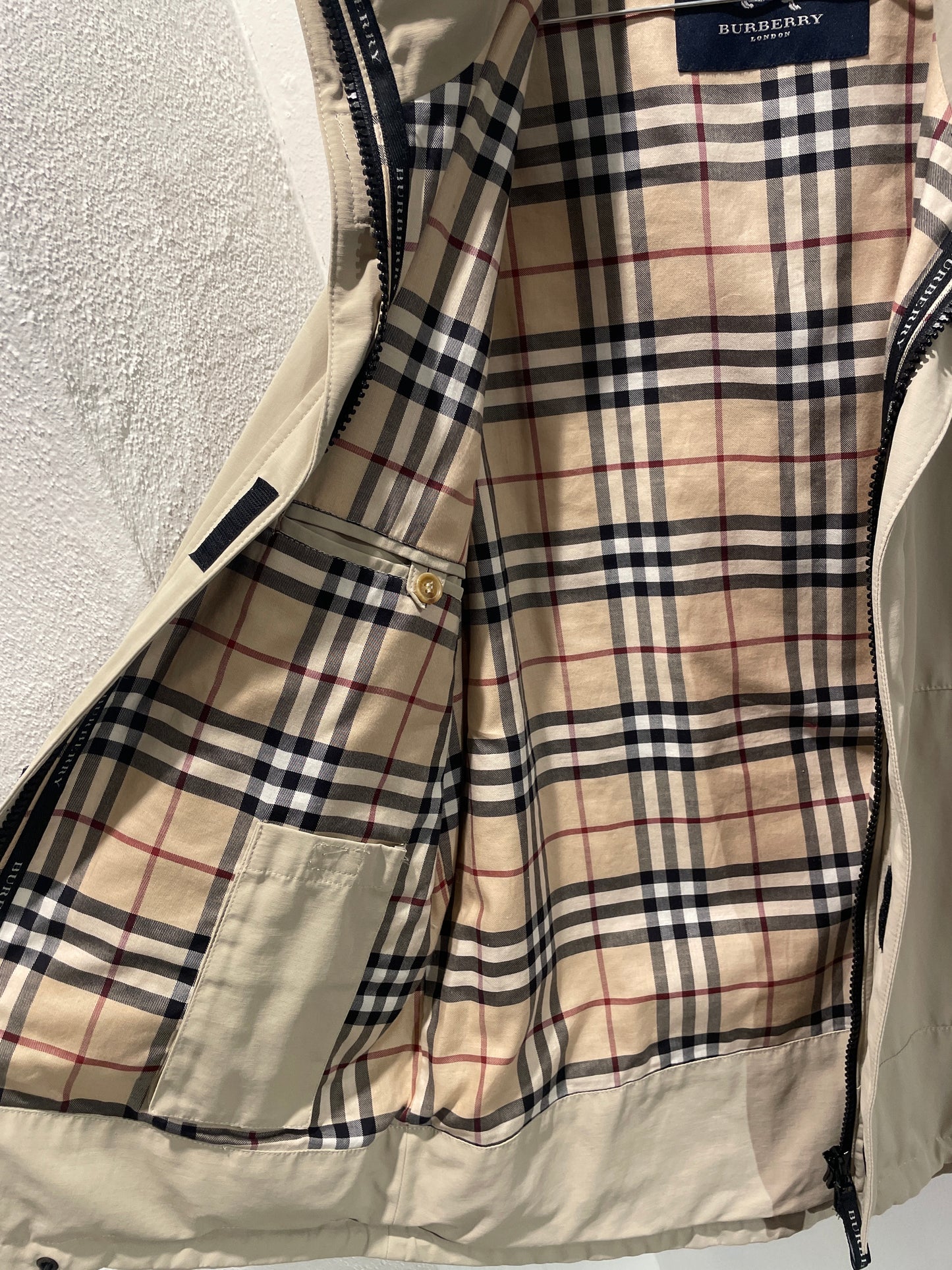Burberry jacket - S-L - unisex