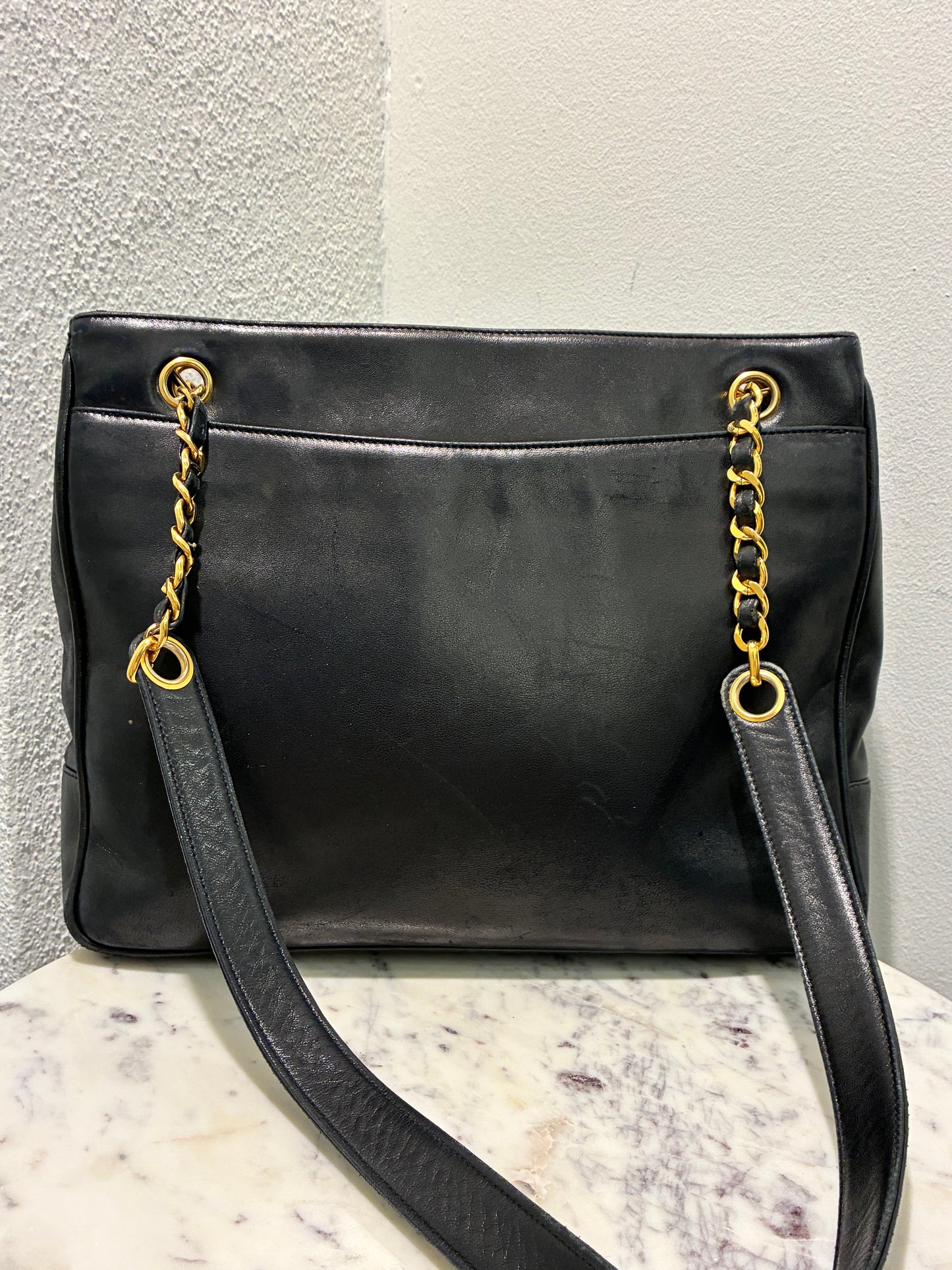 Chanel Vintage Tote - CC Logo - Black Lambskin & 24K Gold Hardware