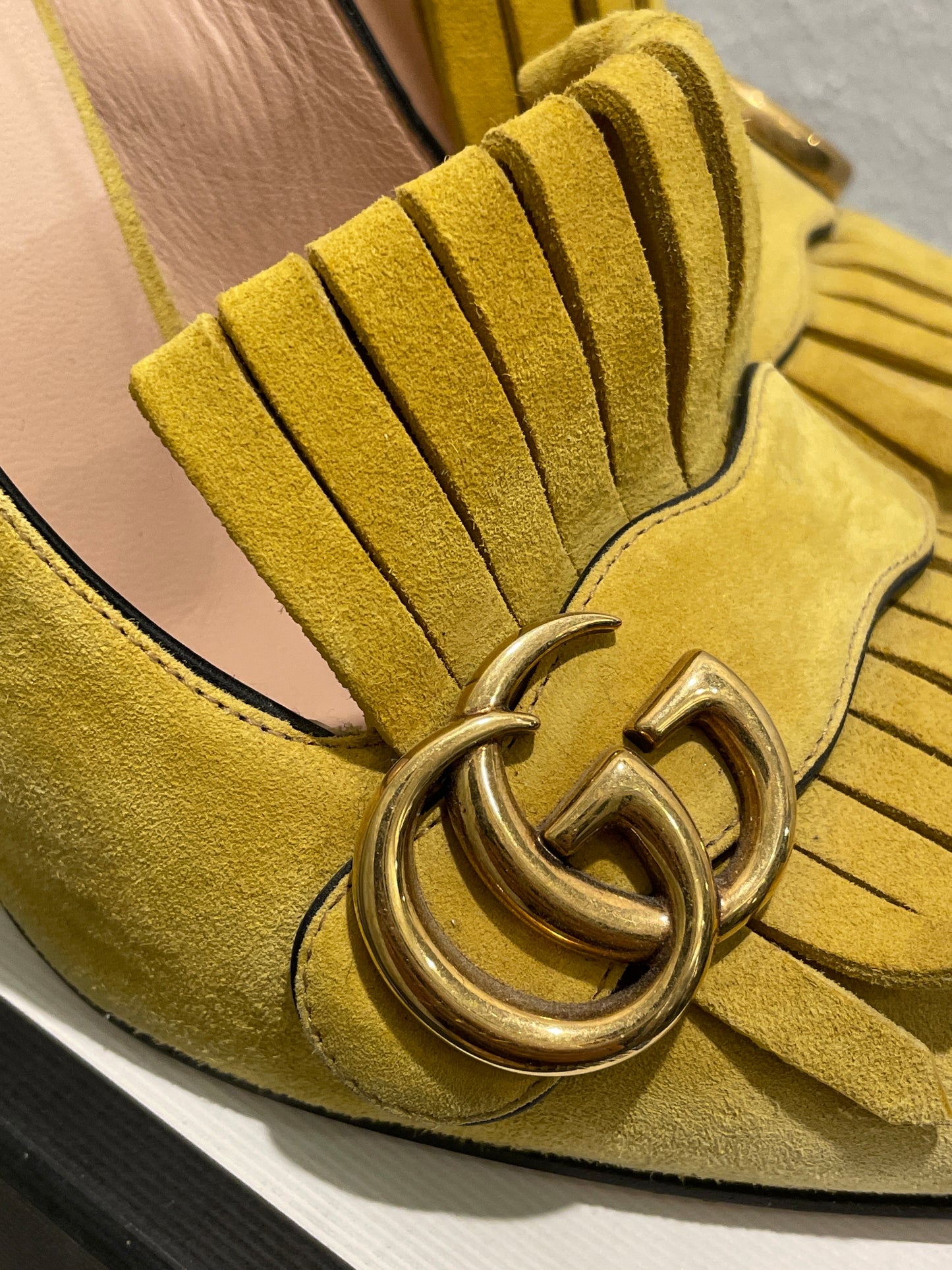 Gucci Marmont Fringe Suede Pumps – Size EU 39.5 / Yellow