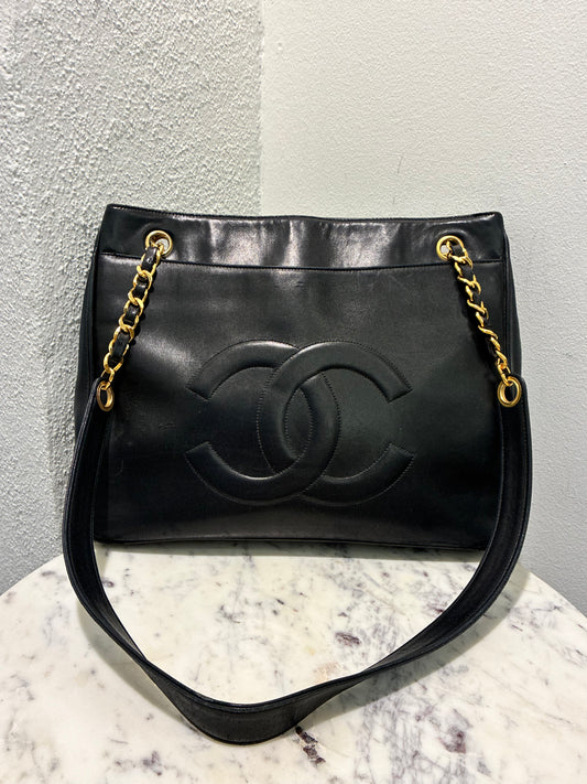 Chanel Vintage Tote - CC Logo - Black Lambskin & 24K Gold Hardware