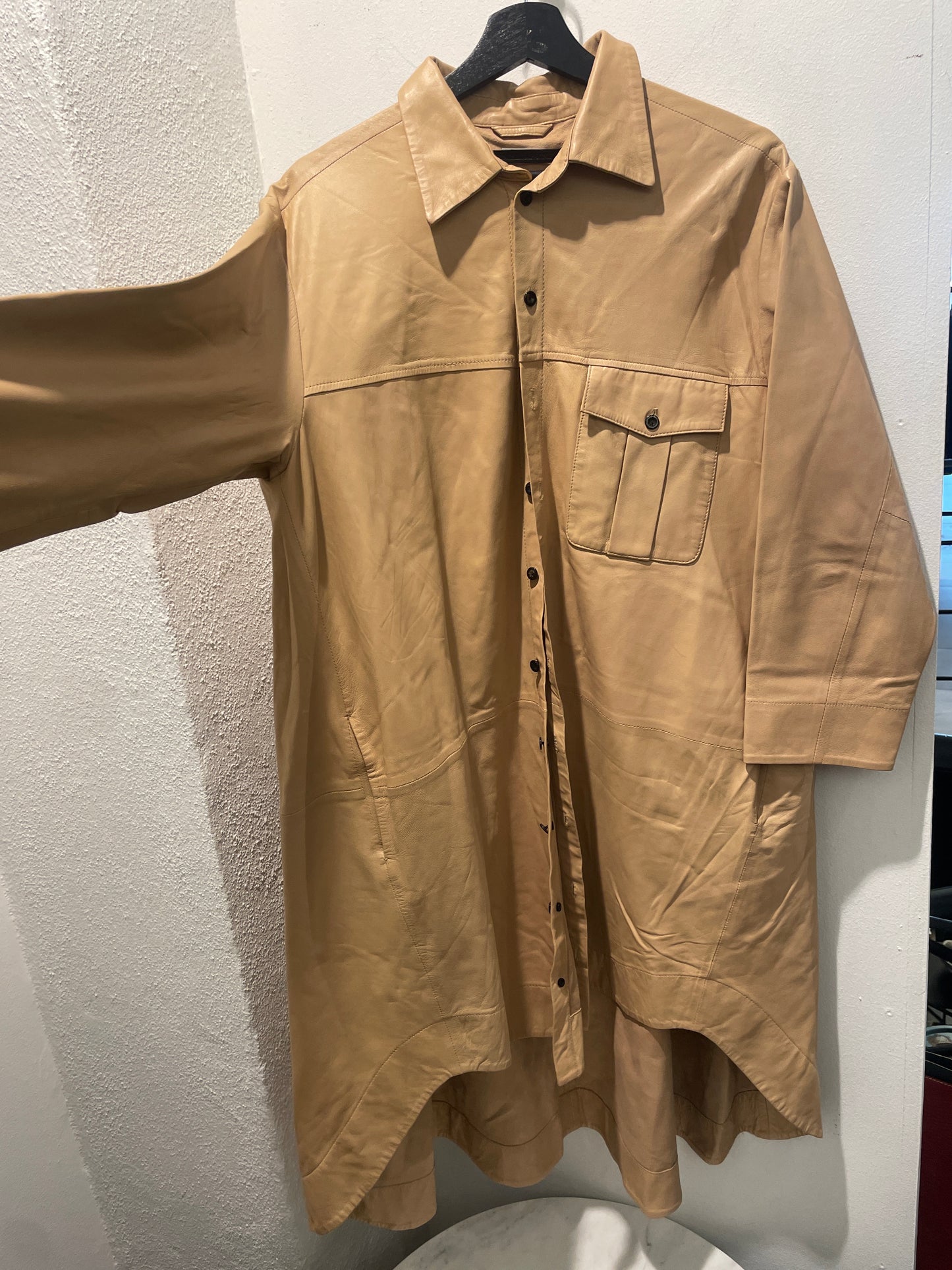 MDK Munderingskompagniet Oversized Leather Shirt Dress – Sand
