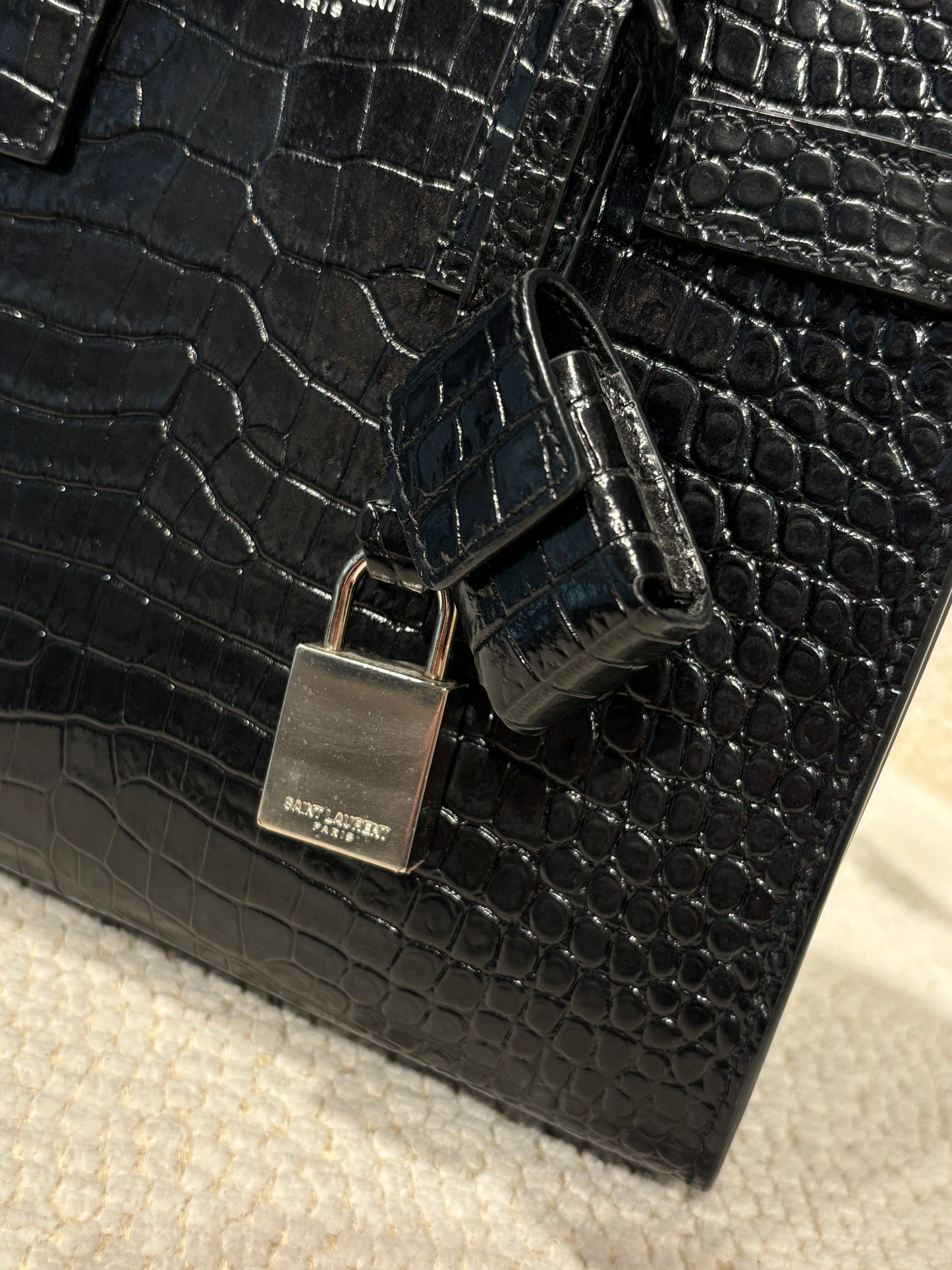 Saint Laurent Bag – Alligator-Embossed Leather - Black