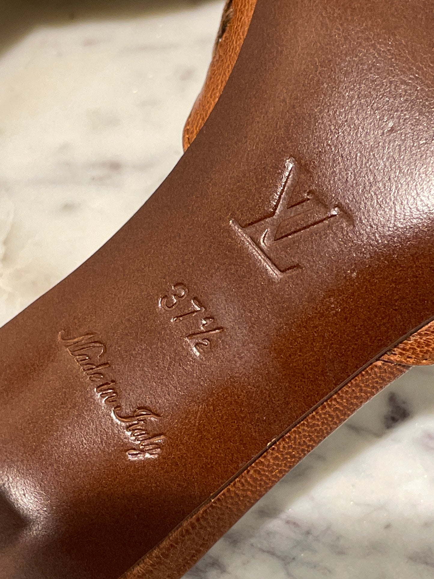 Louis Vuitton Tan Woven Leather Open-Toe Mules with Buckle Detail - 37,5