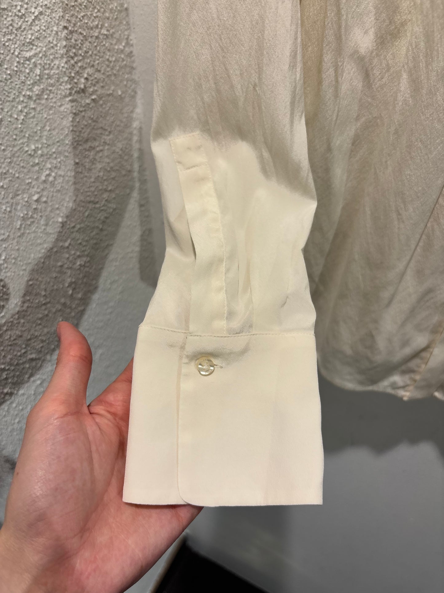 Boss - shirt - white - EU36 - Medinas Wardrobe