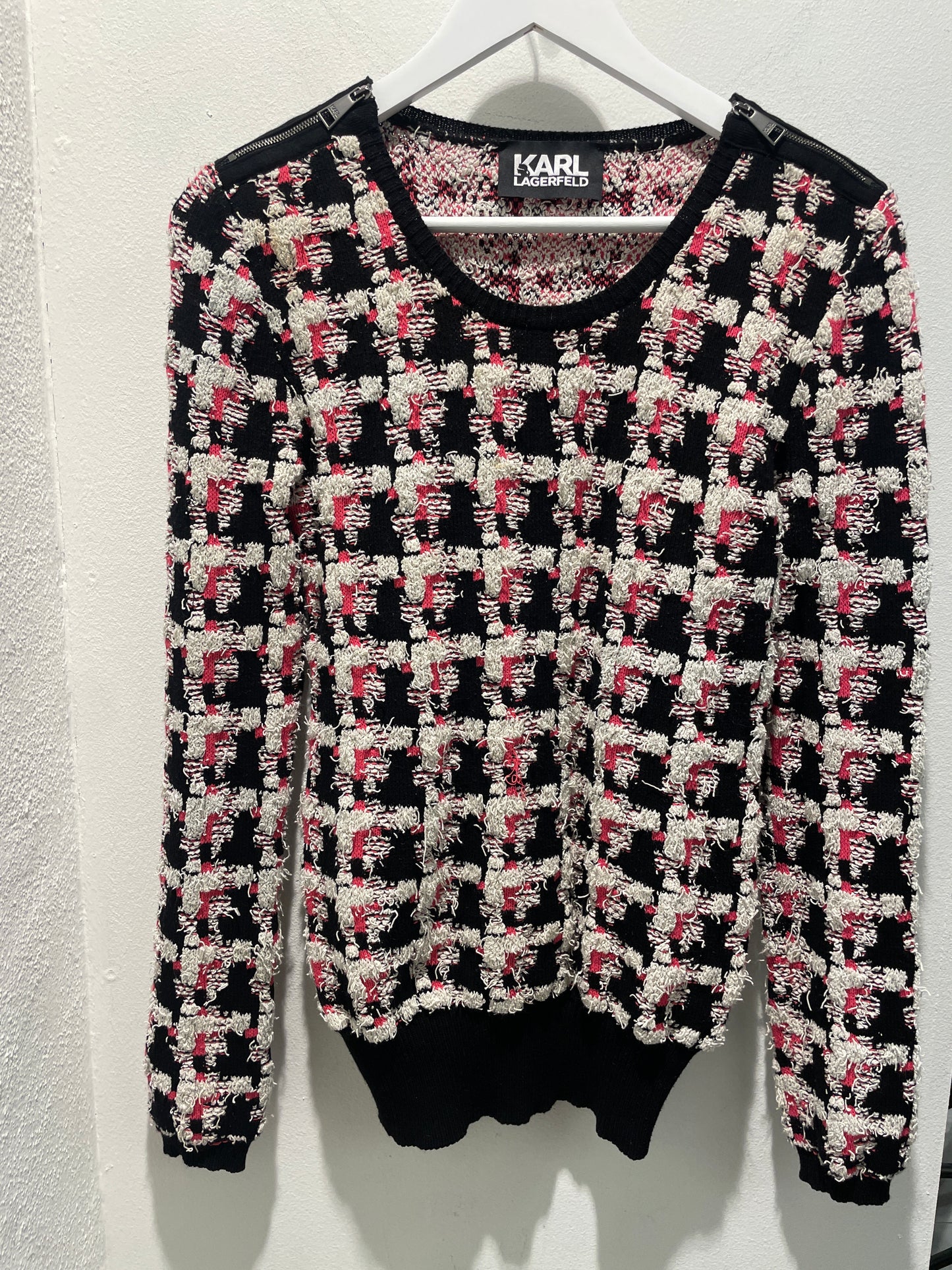 Karl Lagerfeld — Tweed-Inspired Bouclé Knit Sweater with Zipper Details - M