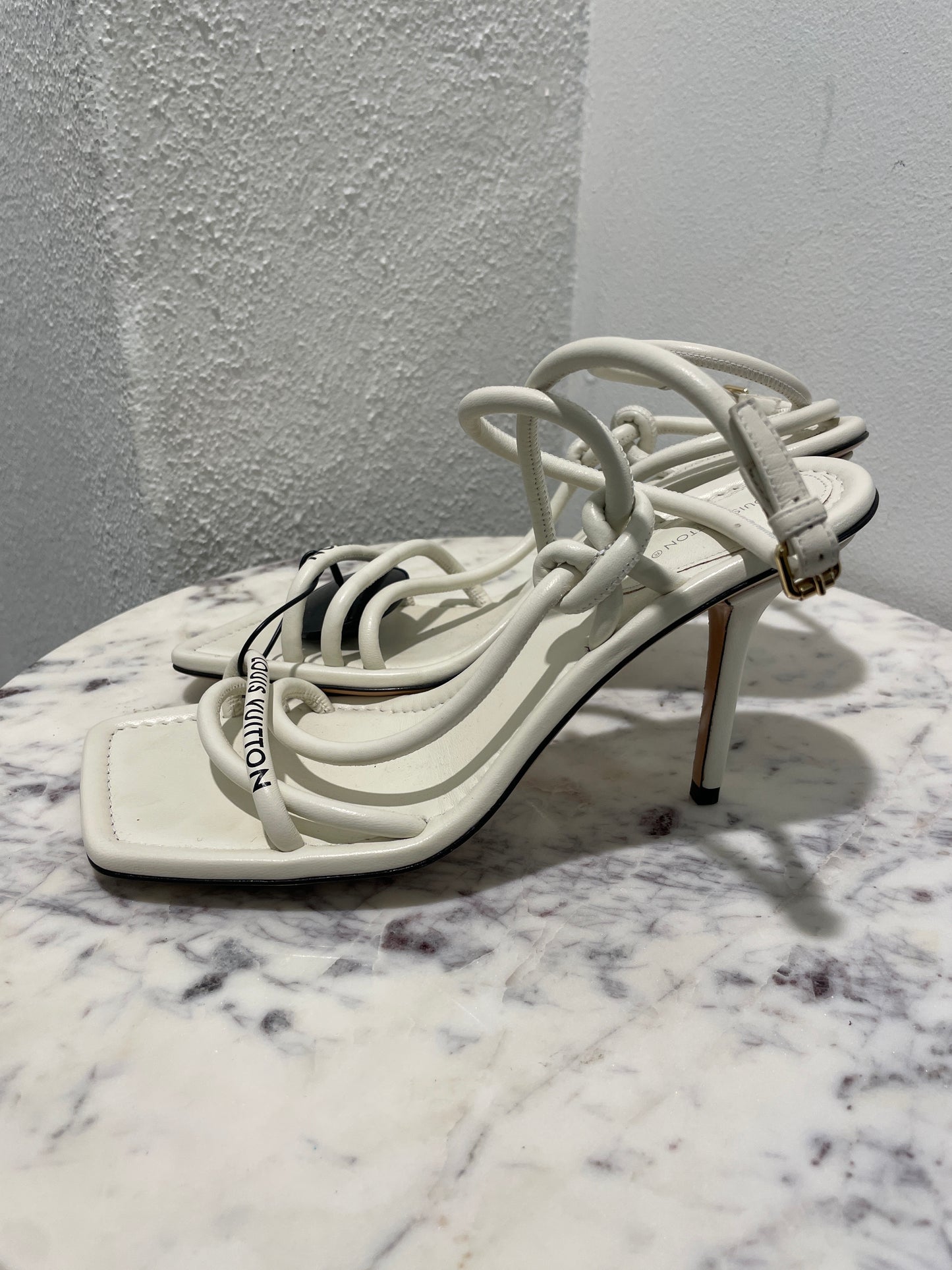 Louis Vuitton - White Strappy Leather Heeled Sandals – Pristine, Like New Condition  - 38