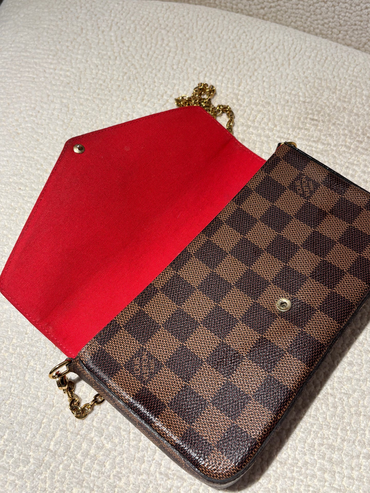 Louis Vuitton Pochette Félicie – Damier Canvas with Gold Chain