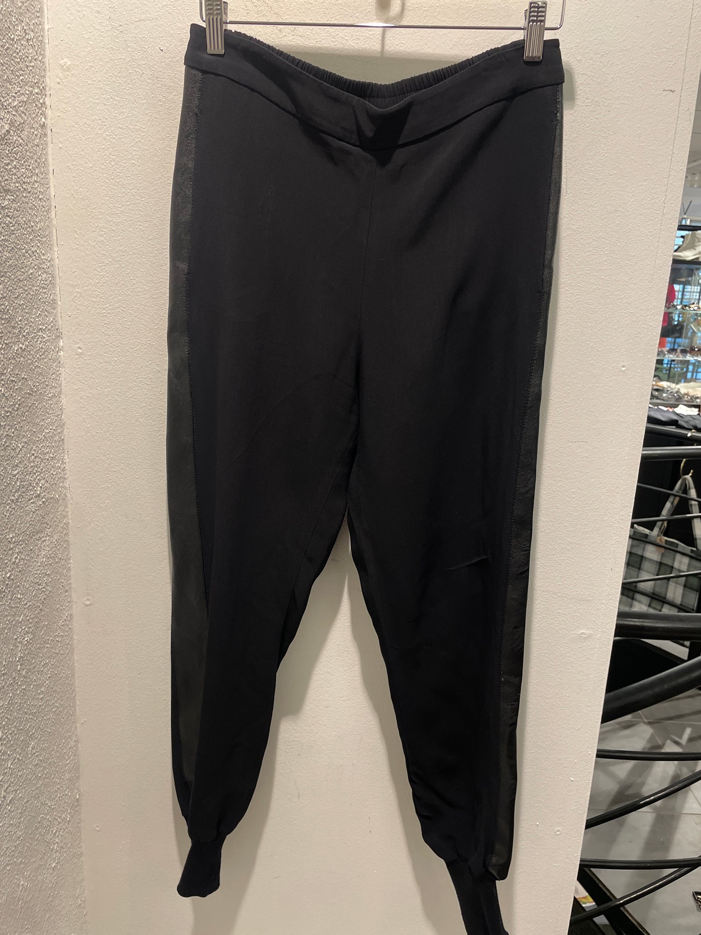 Stella McCartney — Black Jogger Trousers with Vegan Leather and Ribbed Cuffs - Size IT 38 / Fits EU 36