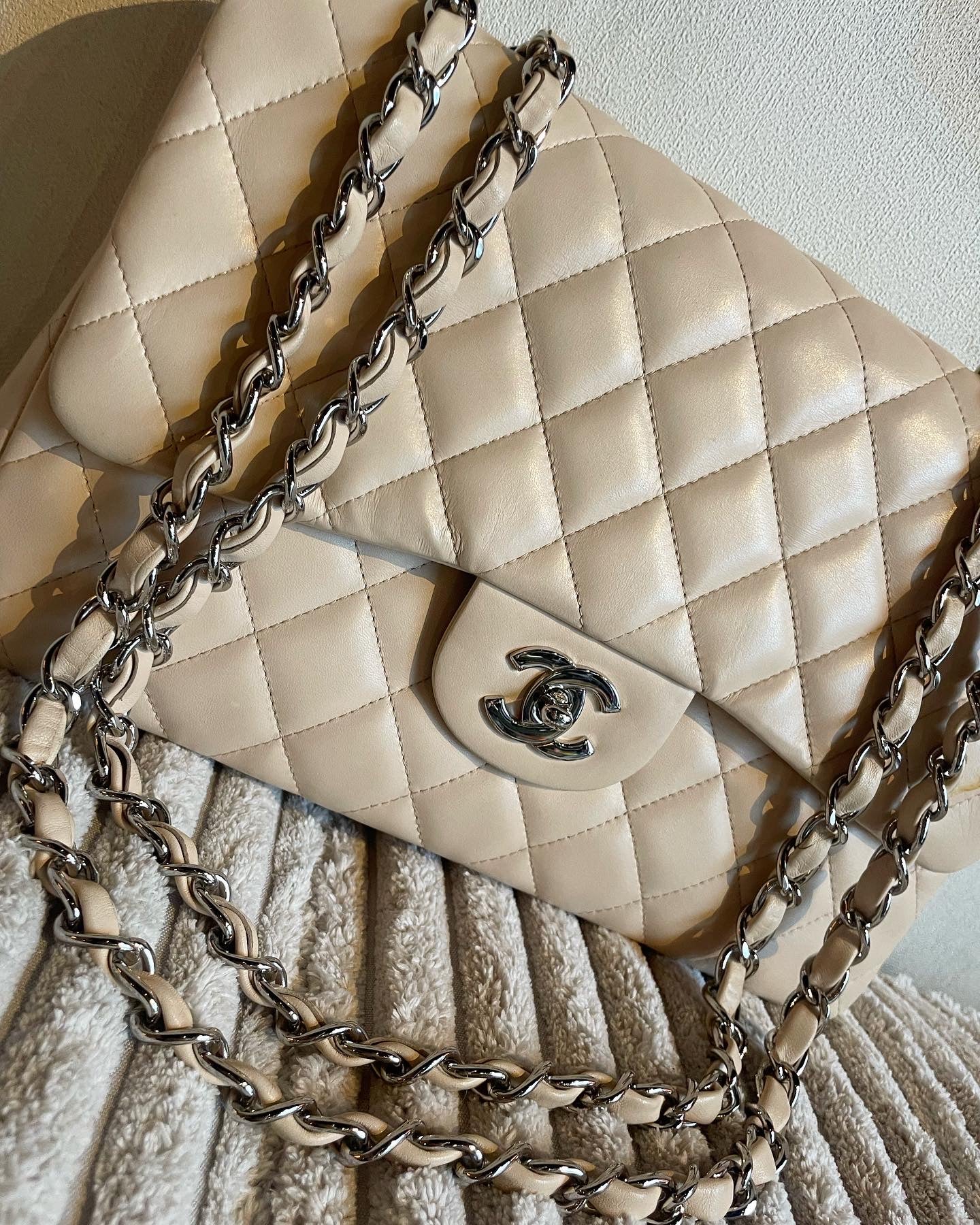 Chanel classic flap bag - Jumbo - Lammeskind