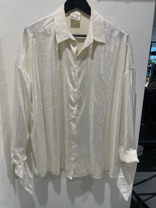 LaLa Berlin - Oversized Shiny Shirt - Off-white - Medinas Wardrobe - S