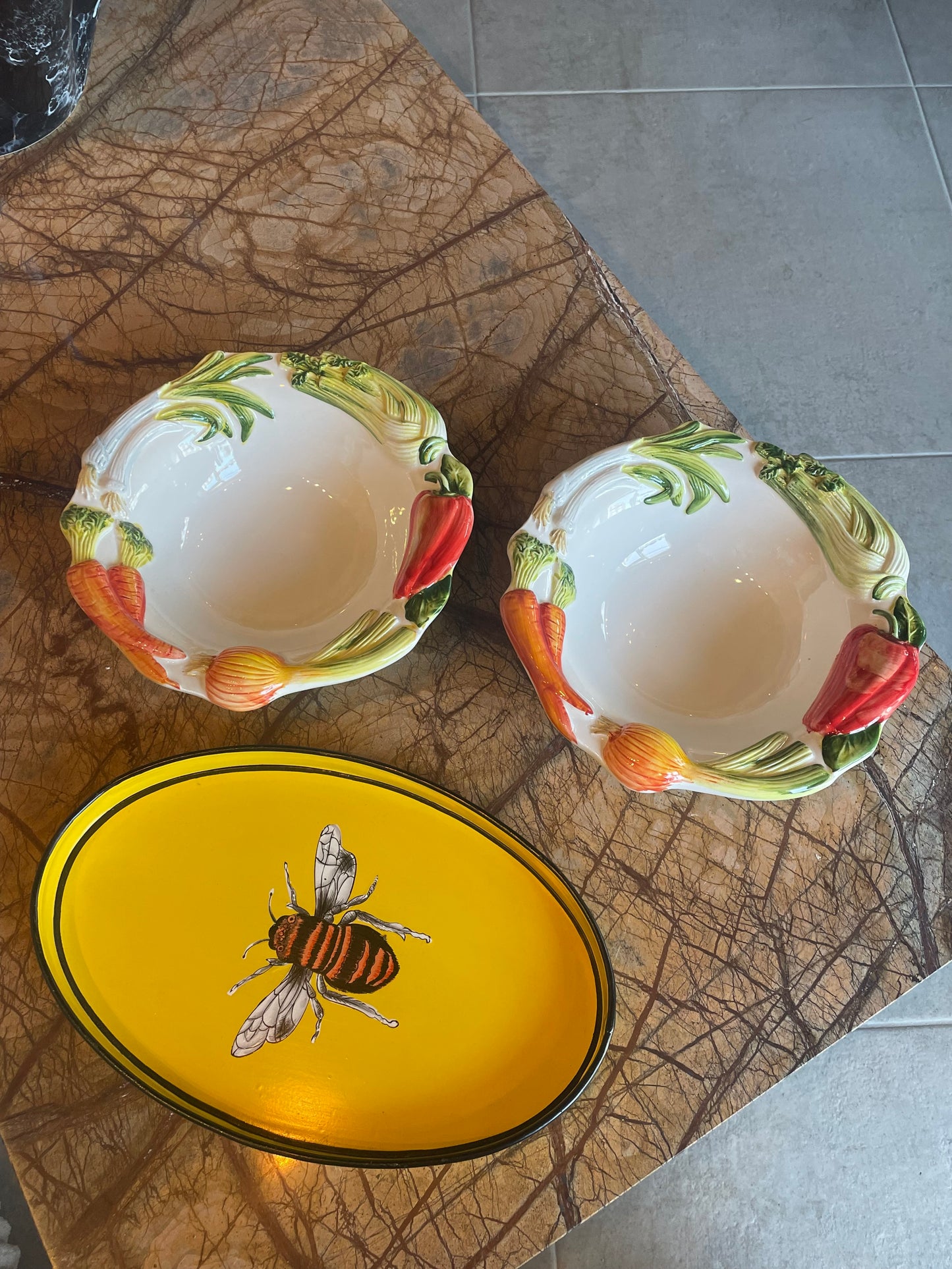 Stor grøntsagsskål - Italiensk porcelæn