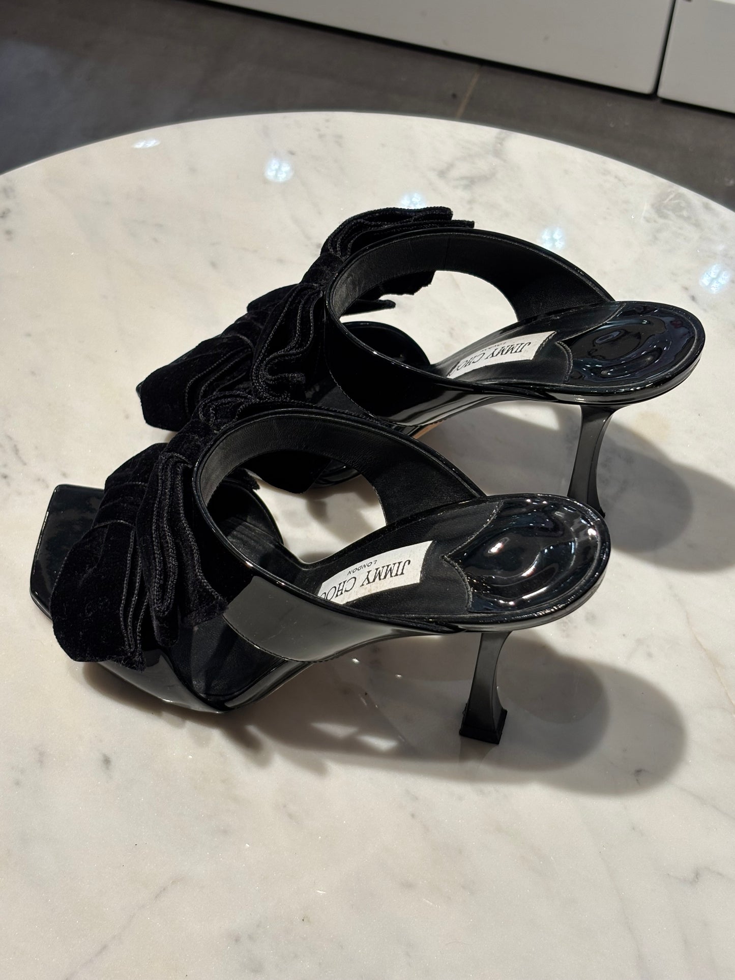 Jimmy Choo - Heeled Sandals - Bow in Black - 39 - Medina’s Wardrobe