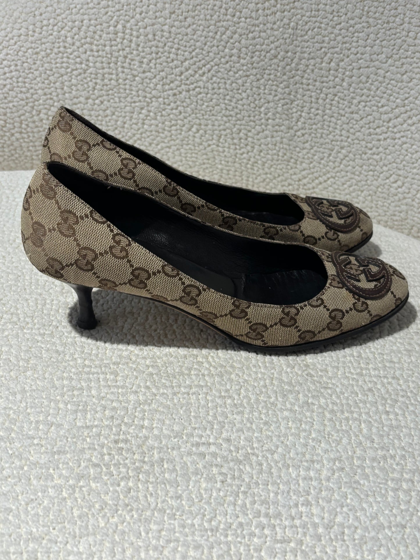 Gucci Kitten Heels - Beige Monogram & Brown Logo - EU 38.5C