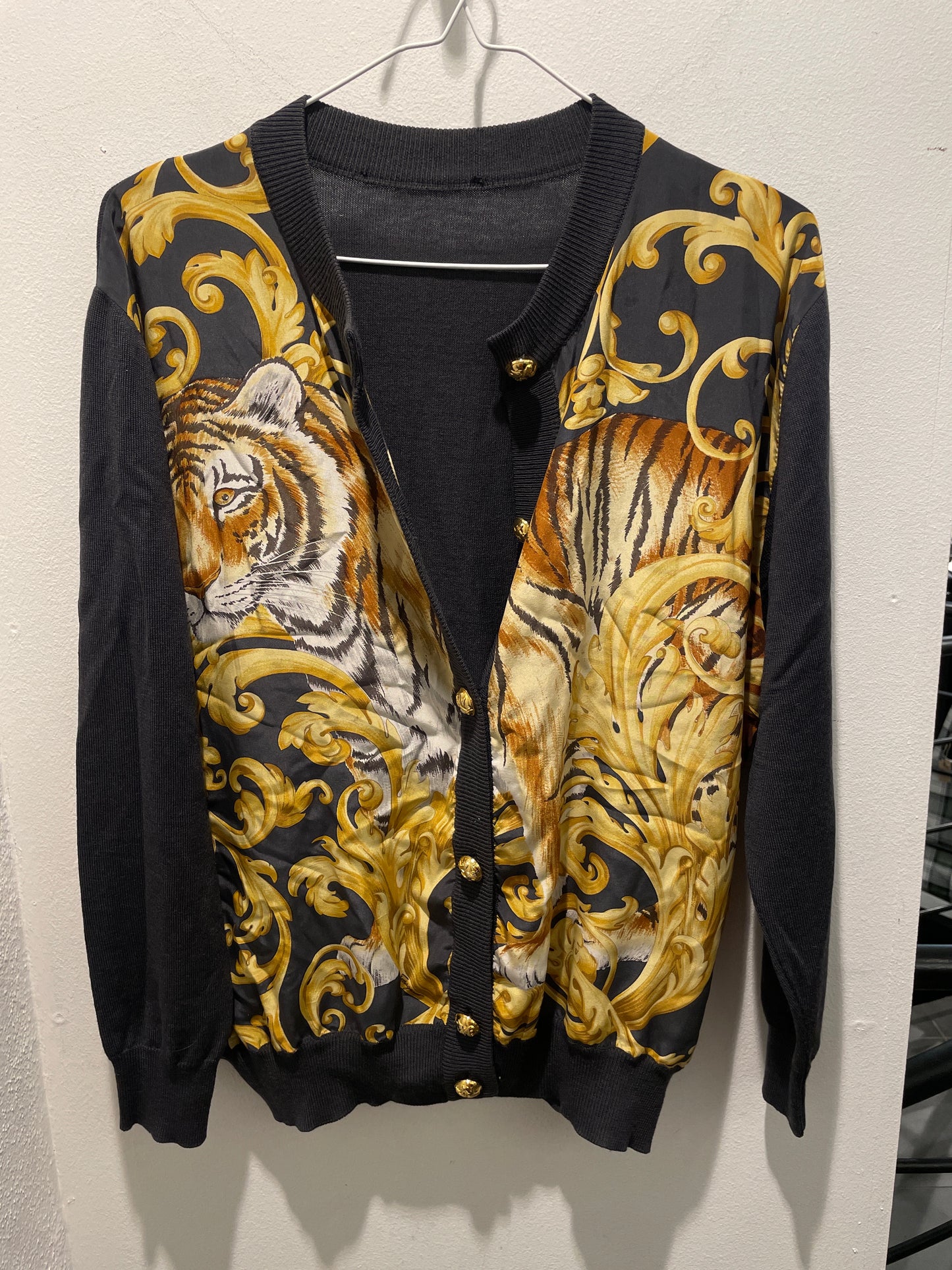 Salvatore Ferragamo Vintage – Iconic Tiger Print Silk Cardigan - L
