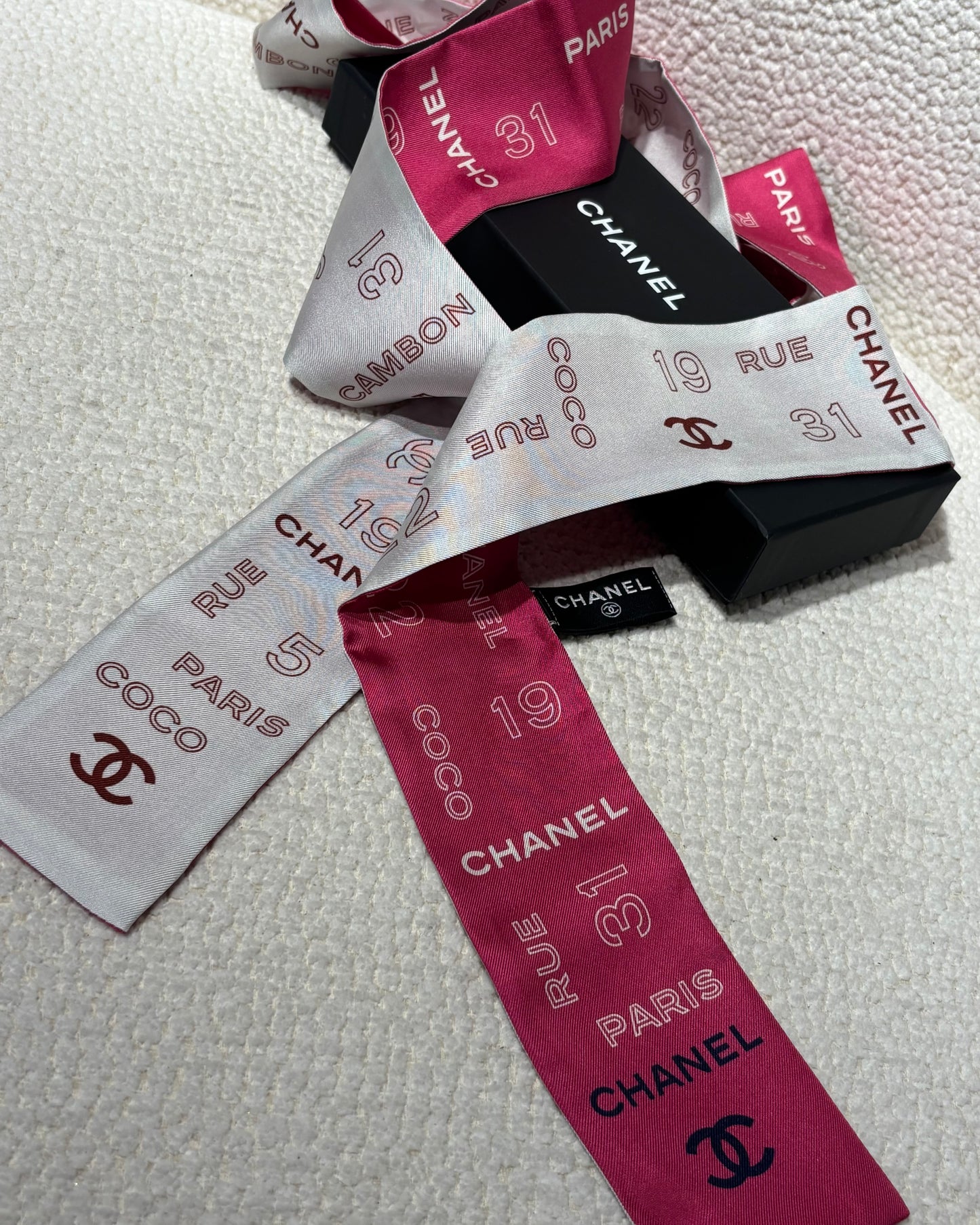 Chanel Twilly - Silk - White & Pink