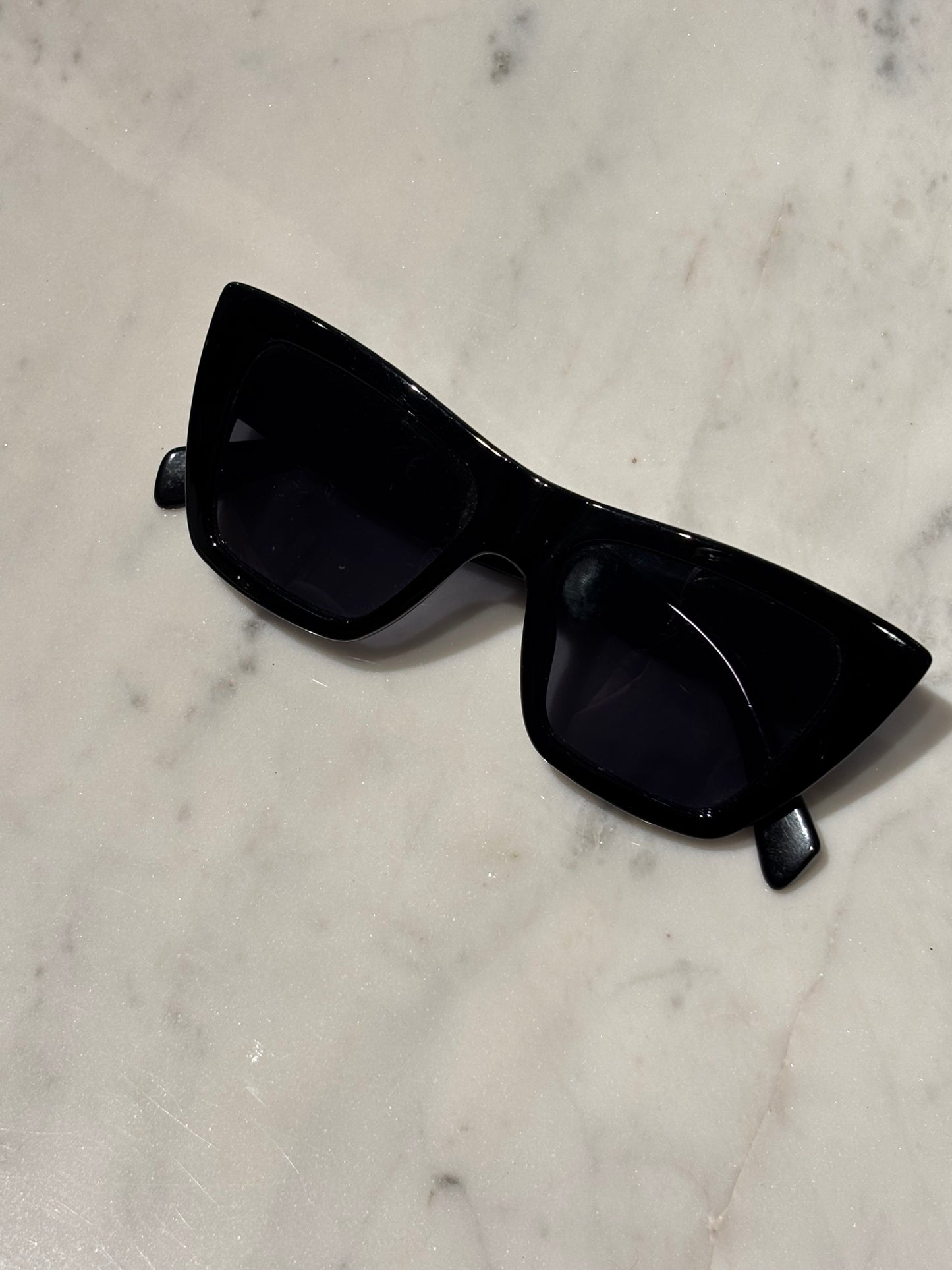Weekday - Sunglasses - Medinas Wardrobe