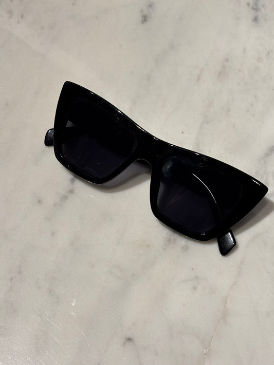 Weekday - Sunglasses - Medinas Wardrobe