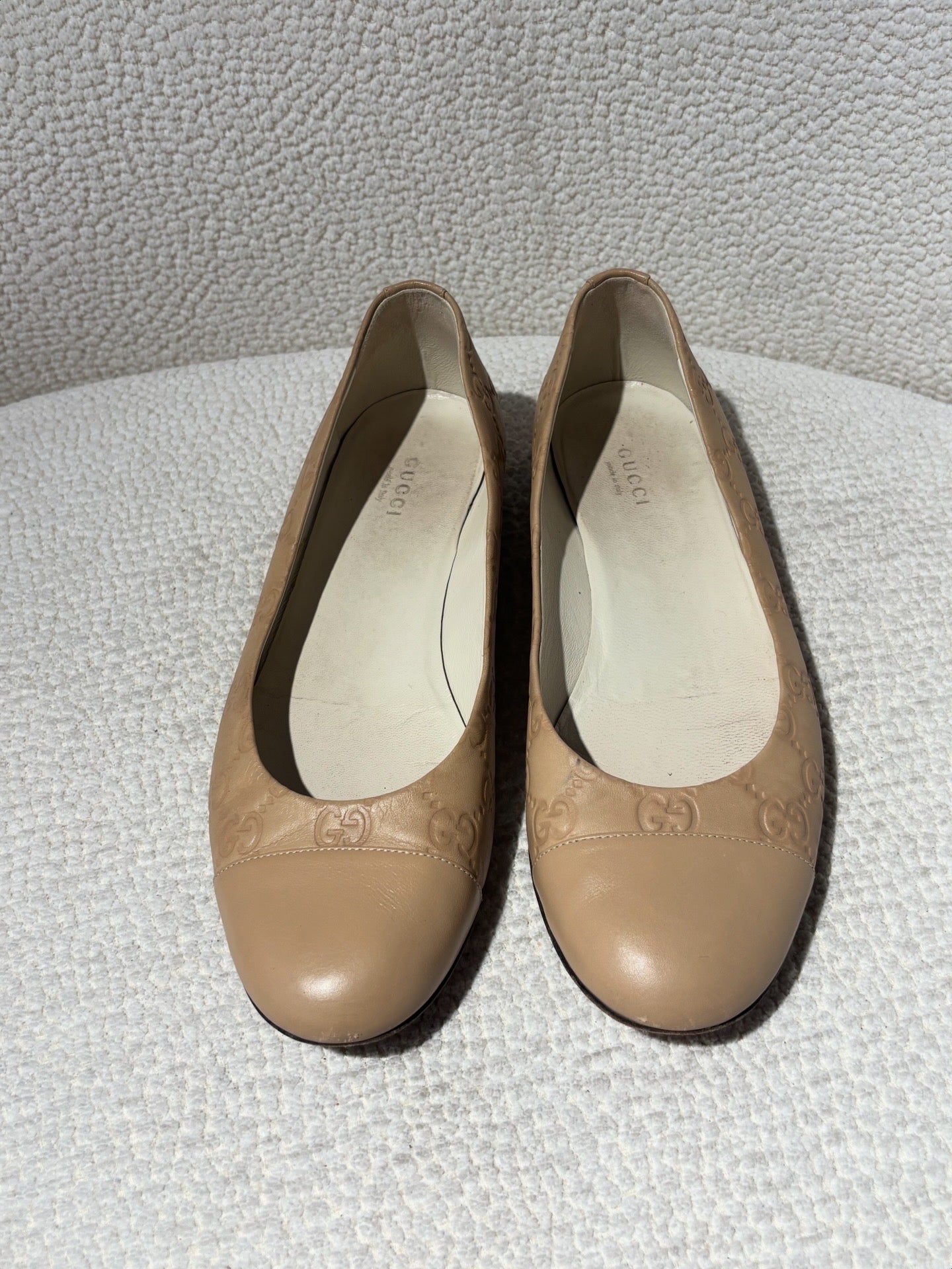 Gucci Ballerina - Beige Monogram Leather - EU 39.5
