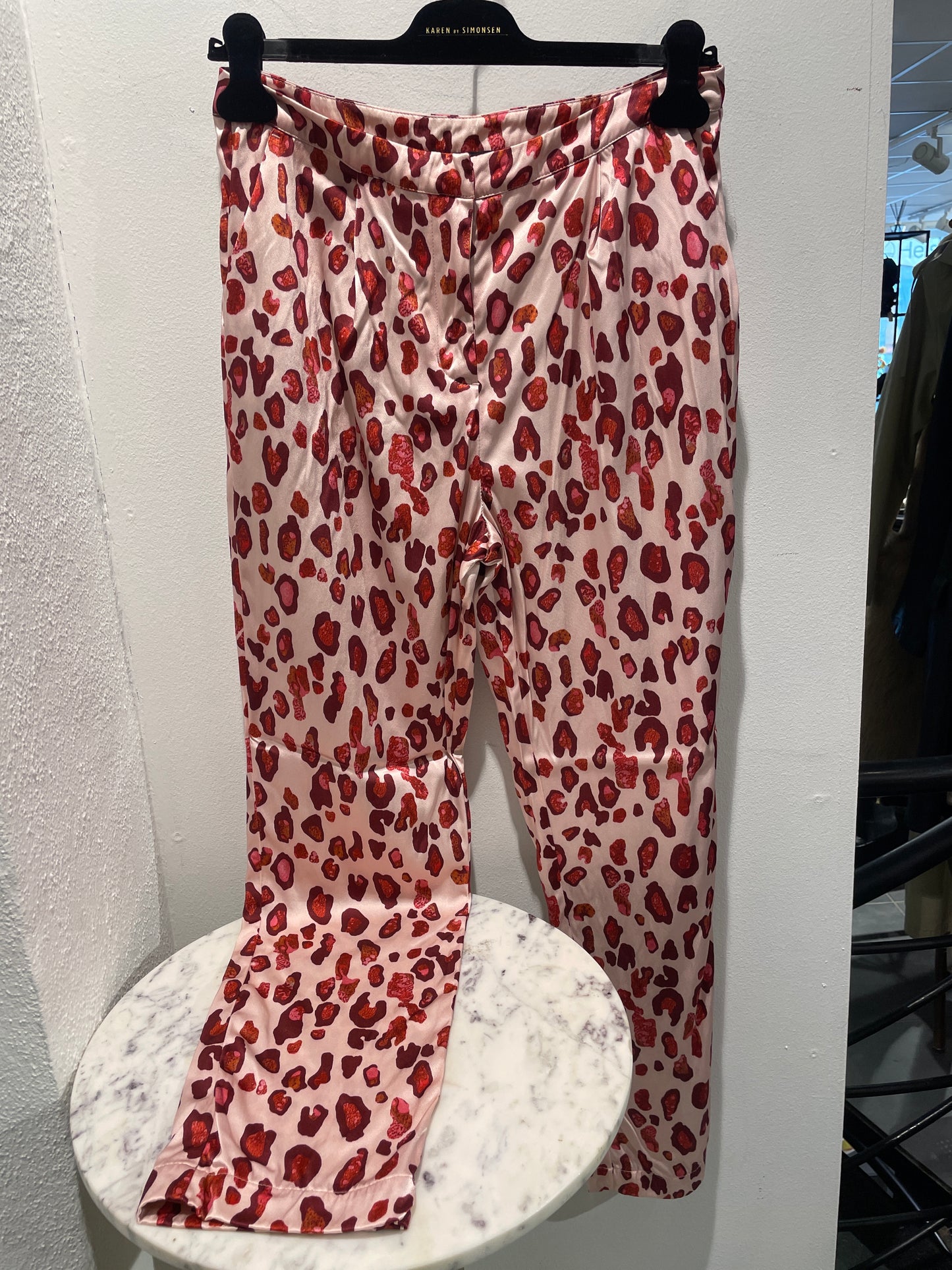 Storm & Marie - Pants - Ecru & burgundy leo - S - Medinas Wardrobe