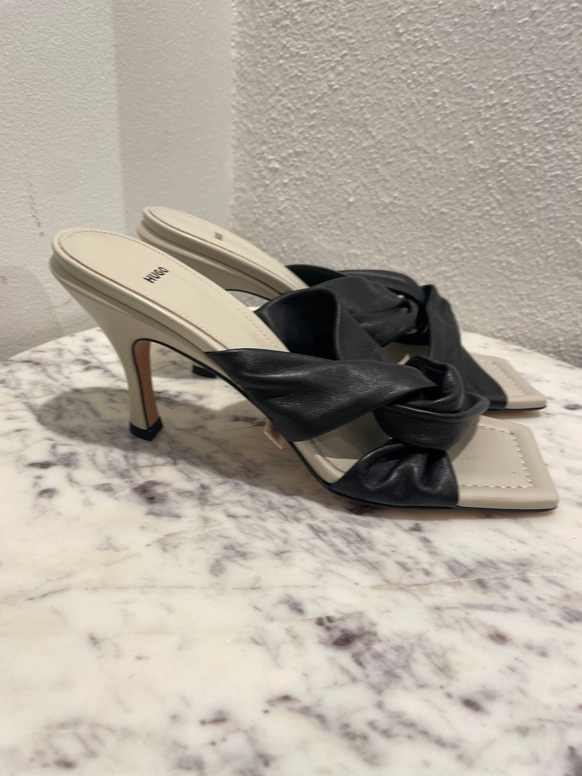 Hugo Boss - HUGO W Tonic Twisted Mules - 37
