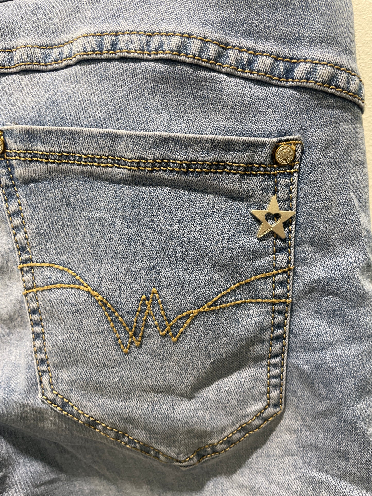 Karostar Super Stretch Crinkle Denim Jeans – Size XS (Brand New with Tags)