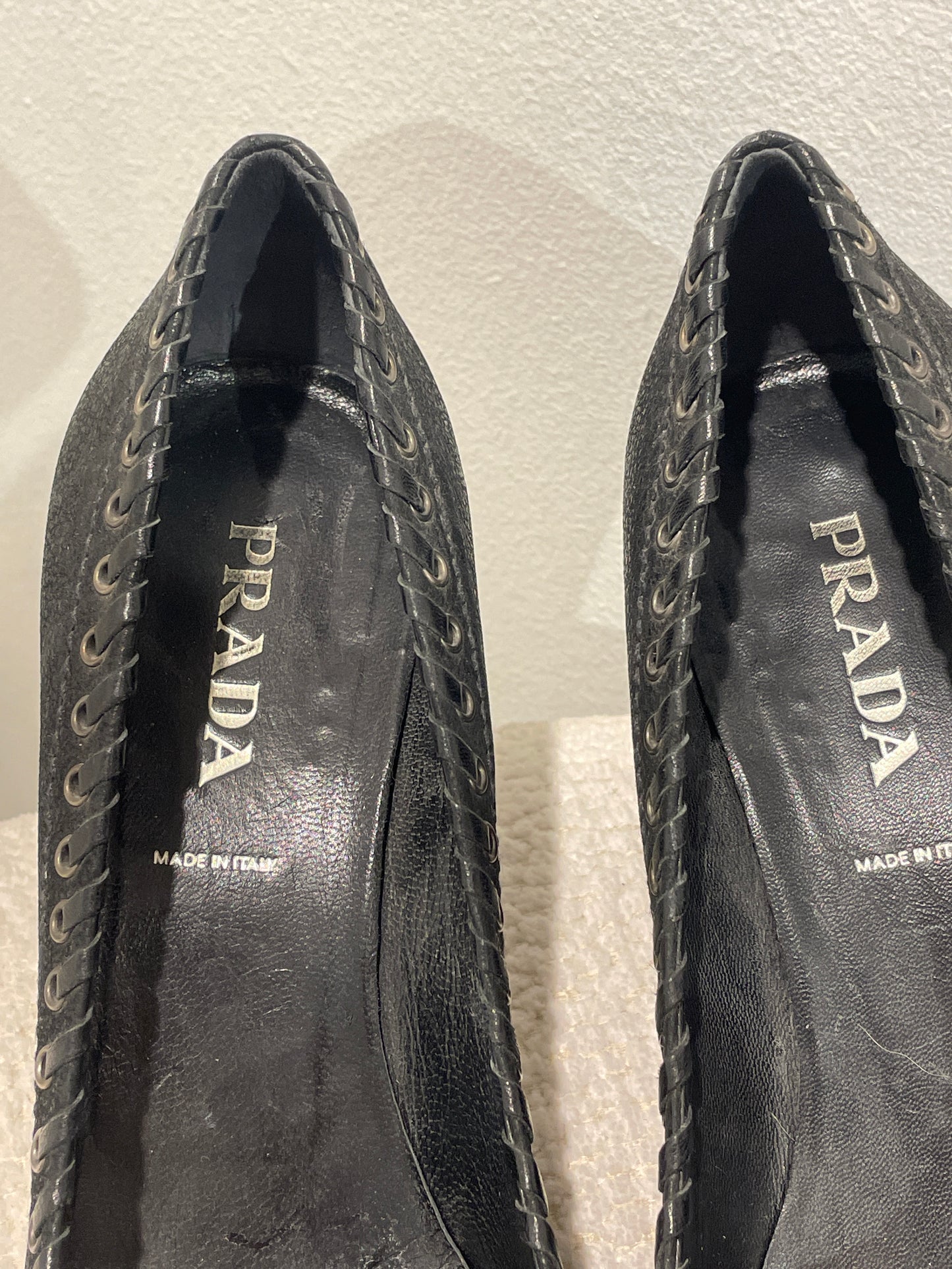 Prada Heels – Black Leather w. croco toe - 37,5