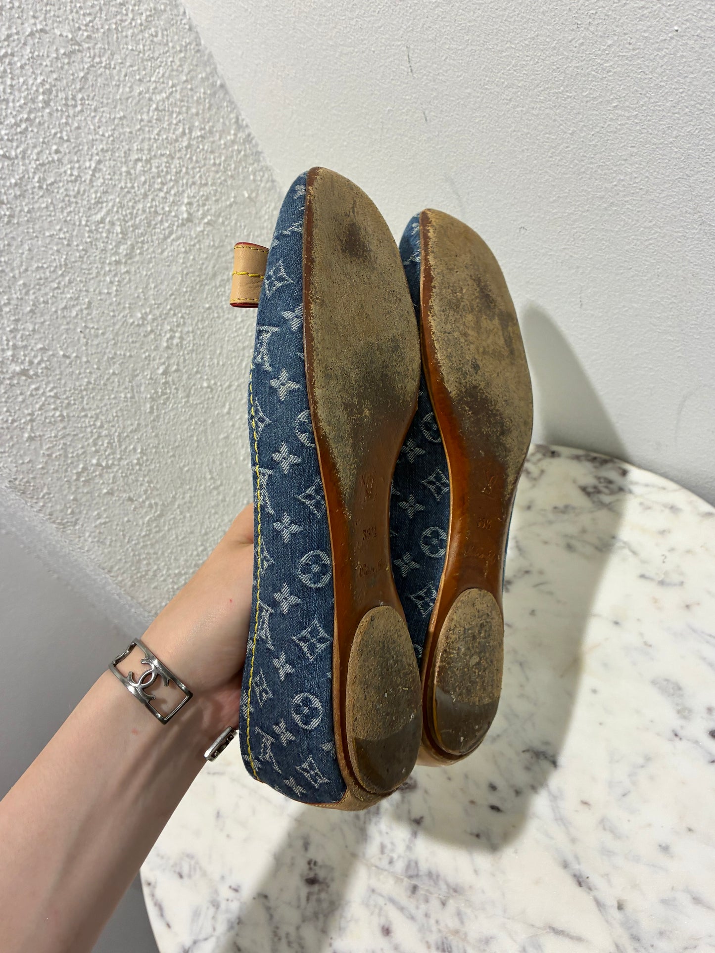 Louis Vuitton Ballerinas - Rare Monogram Denim & Iconic Leather Bows - EU 38,5 (38,5-39)
