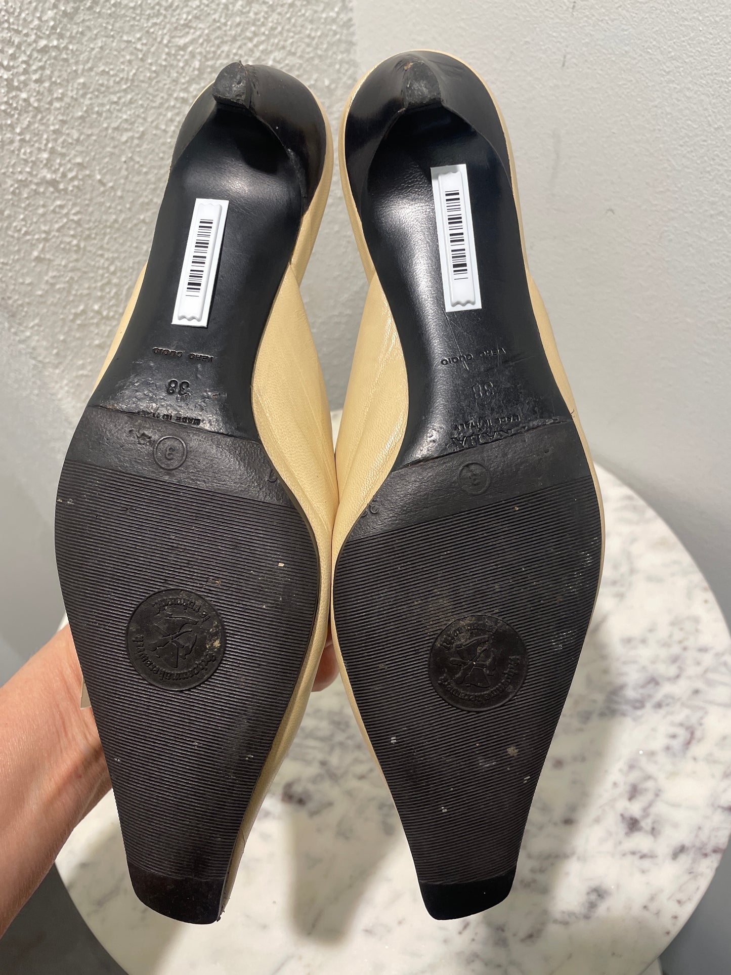Vintage Prada Beige Leather Pointed-Toe Grommet Mules Kitten Heels  – 38