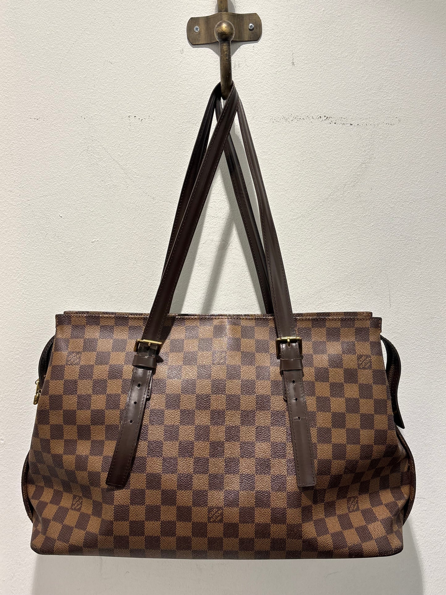 Louis Vuitton - Damier Ebene Chelsea Tote