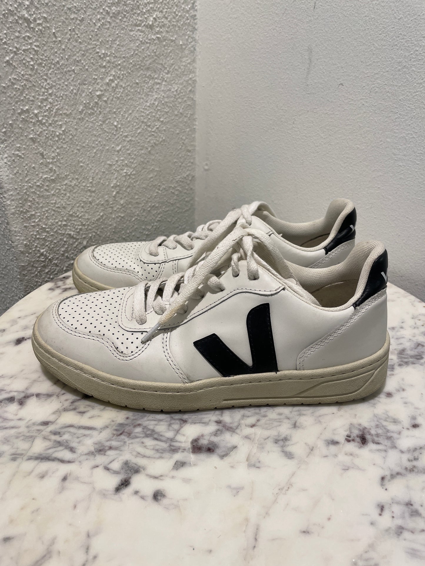 Veja V-10 White Black Leather Sneakers - 37