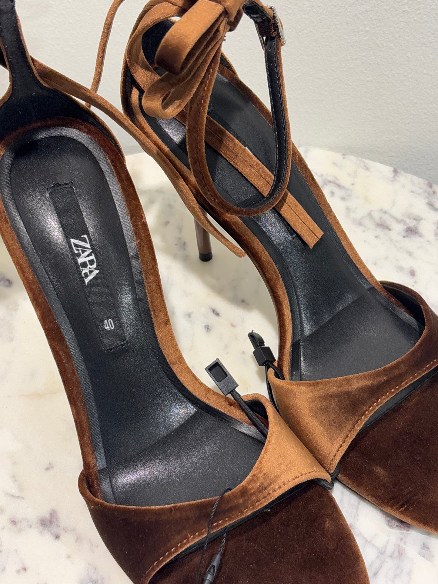 Zara - Heels - Brown Velvet - Medinas Wardrobe - 40