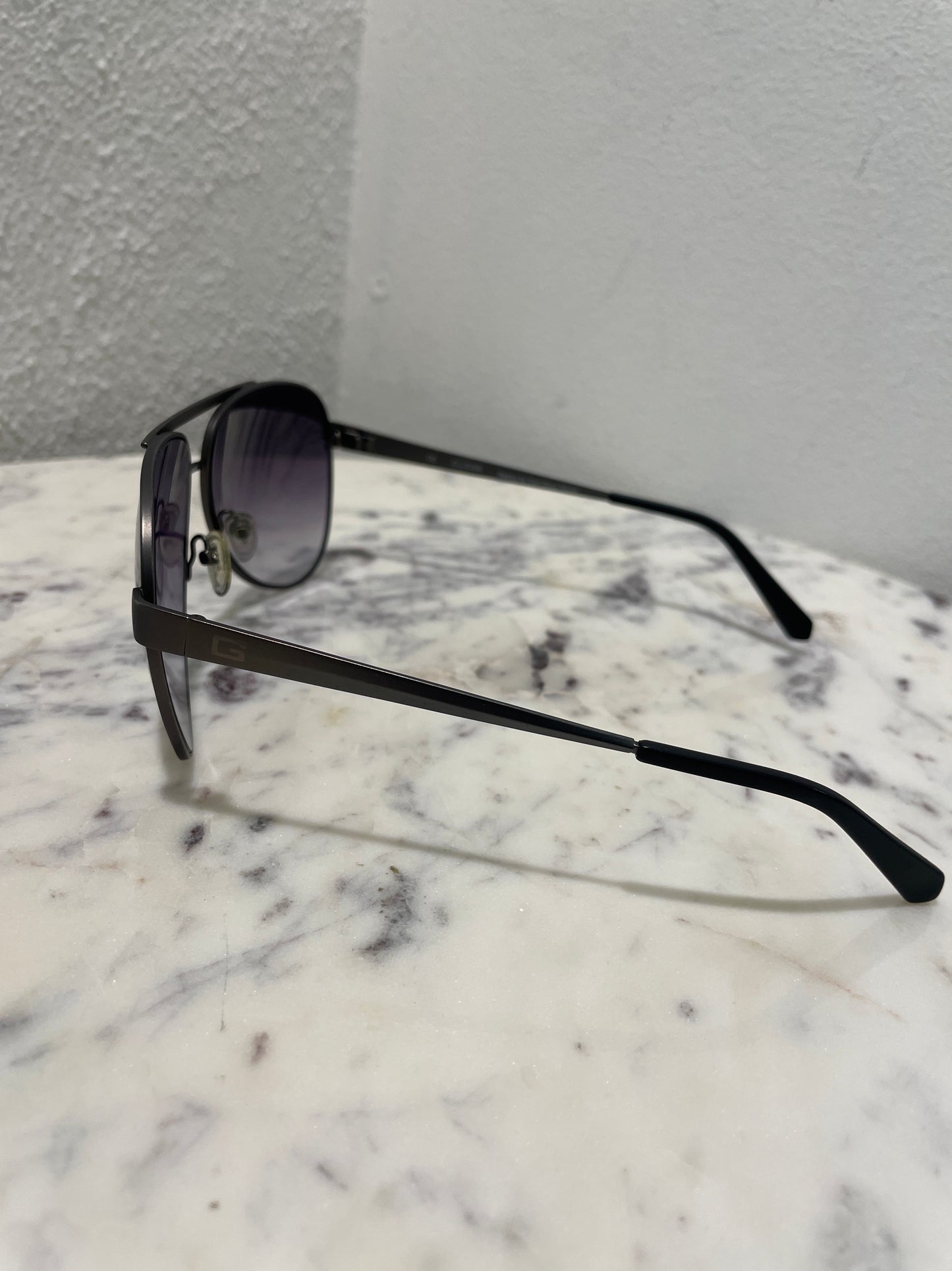 Guess Aviator Sunglasses - like new!
