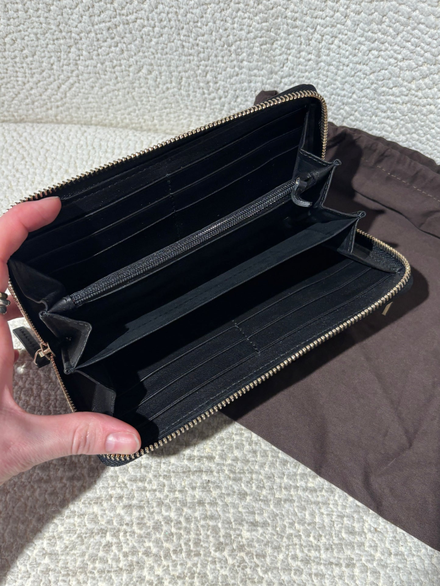 Gucci Wallet – Black Monogram Leather