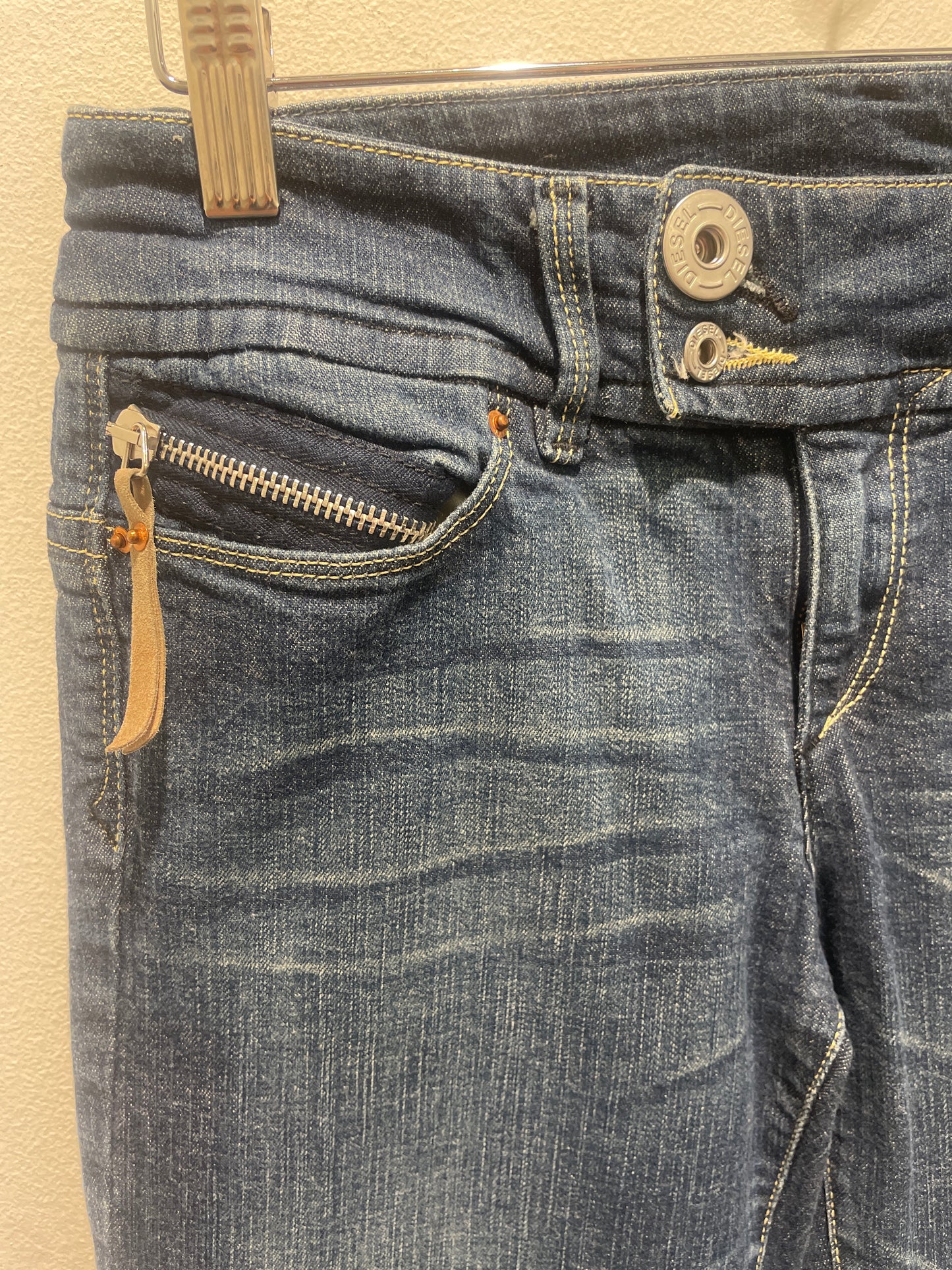 Diesel Y2K Bootcut Jeans with Detailed Stitching - W28