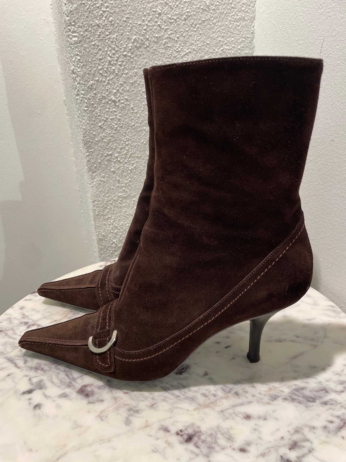 Unworn Vintage Sergio Rossi Brown Suede Pointed-Toe Boots with Box - 39