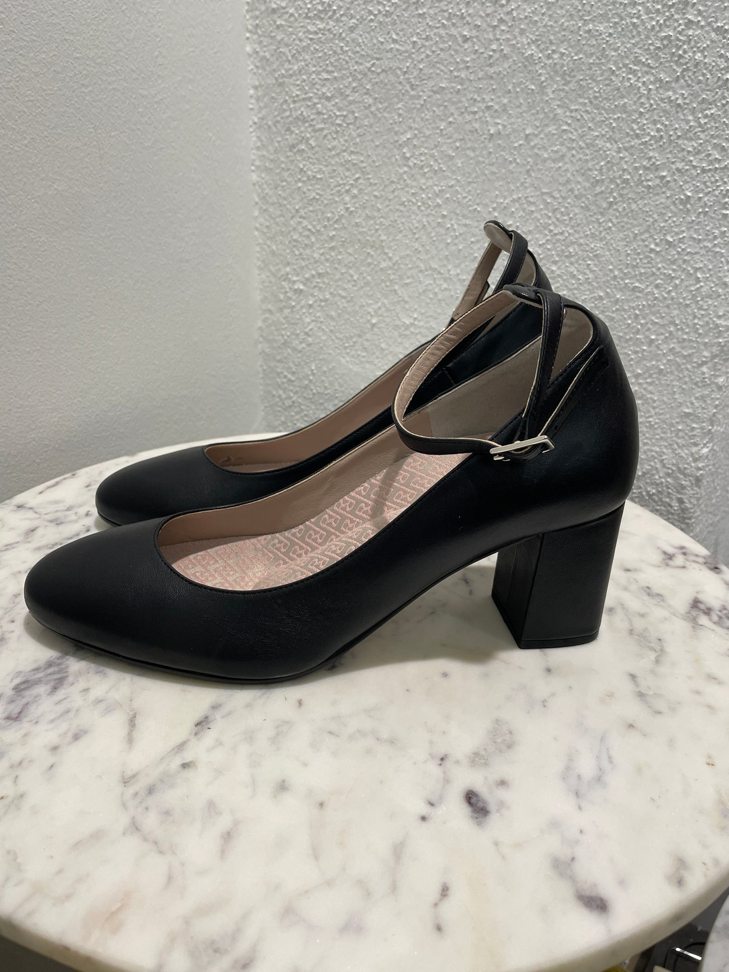 Roccamore Anna Pump – Black Leather -Brand New - 38