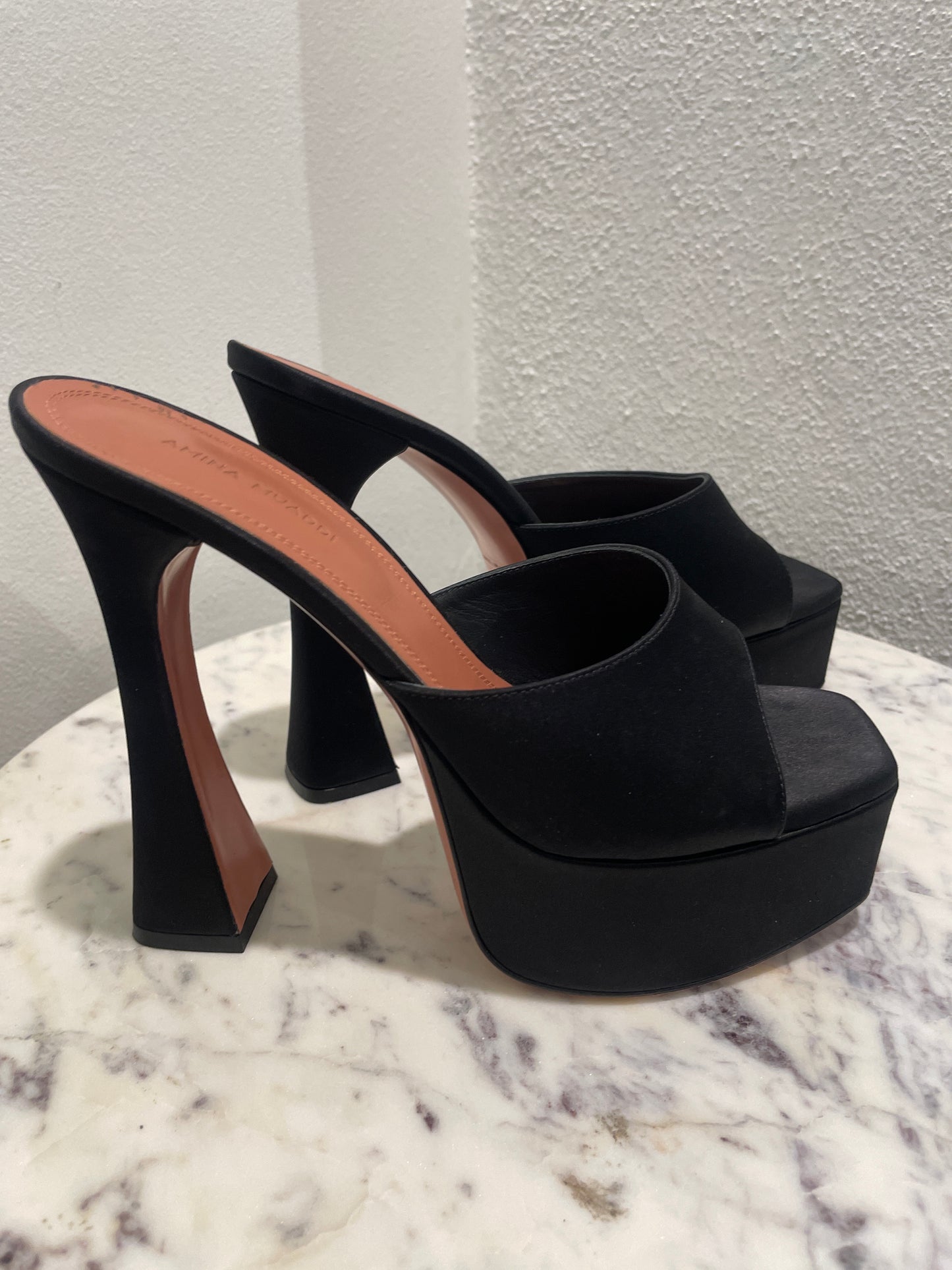 Amina Muaddi - Dalida Platform Mules – EU 39,5 - Medinas Wardrobe
