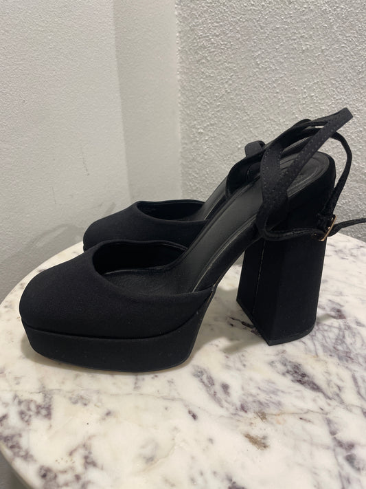 ASOS Block Heel Pumps – Size EU 39 - Medinas Wardrobe