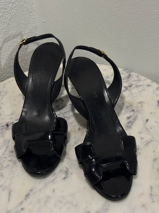 Hermès - Night 70 sandal - patent leather - 38 - Medinas Wardrobe