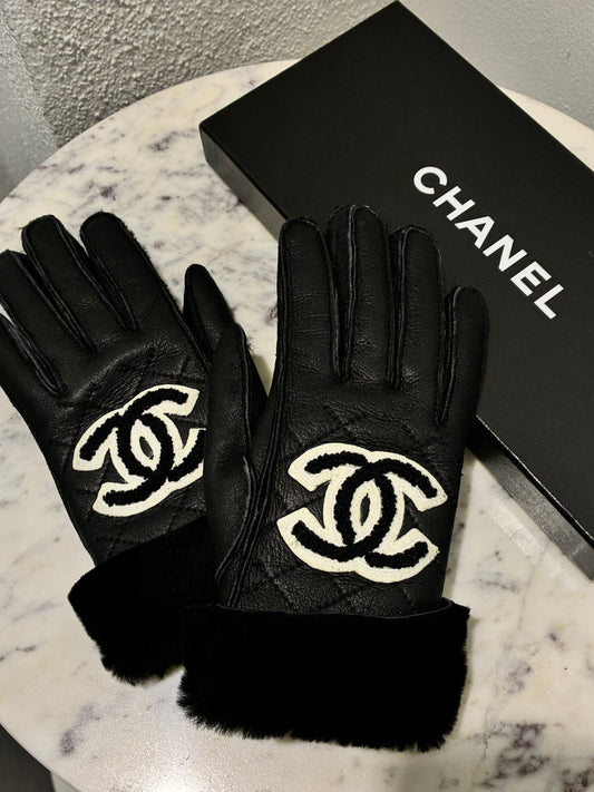 Chanel Gloves – Black Lambskin - Size 7