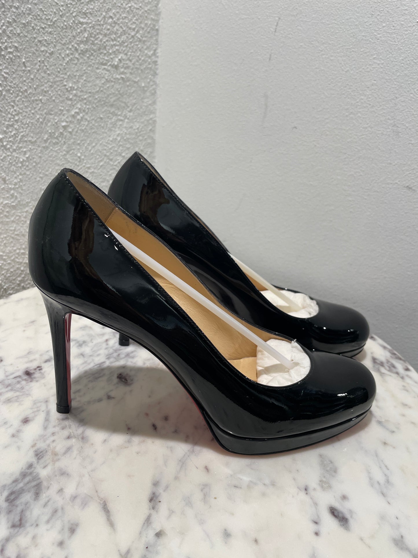 Christian Louboutin New Simple Pumps in Patent Leather - 38