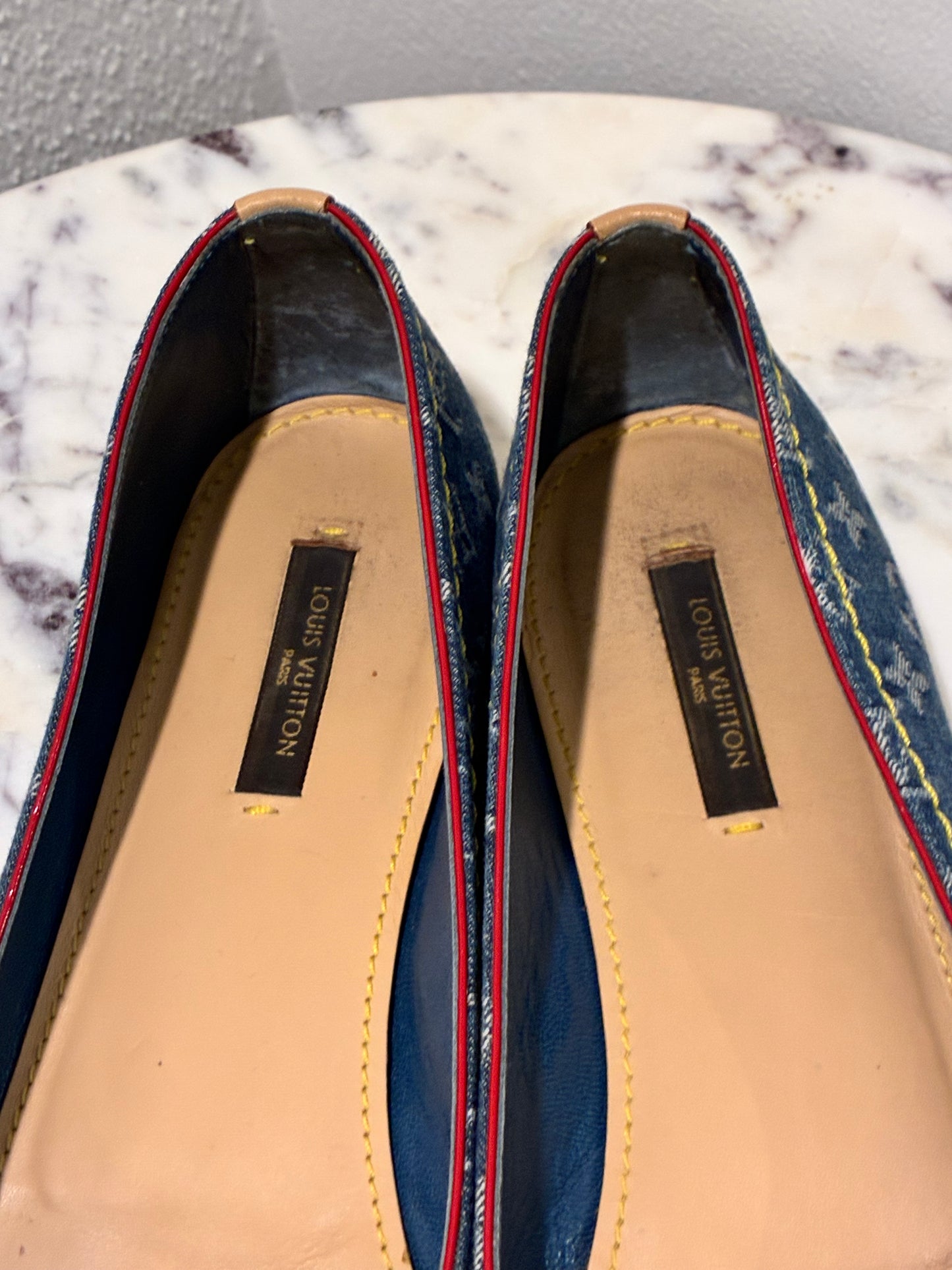 Louis Vuitton Ballerinas - Rare Monogram Denim & Iconic Leather Bows - EU 38,5 (38,5-39)