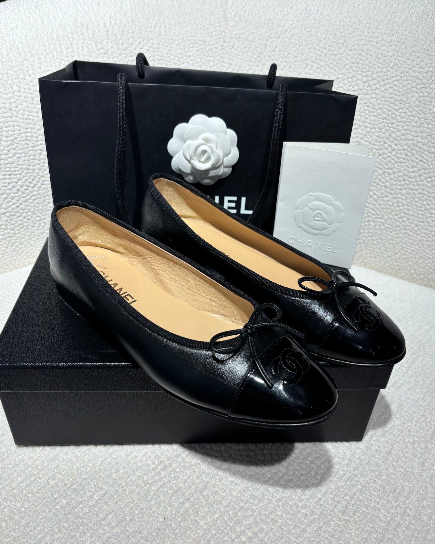 Chanel ballerinas - Black lambskin & patent leather - EU 39,5 - 2025 Collection